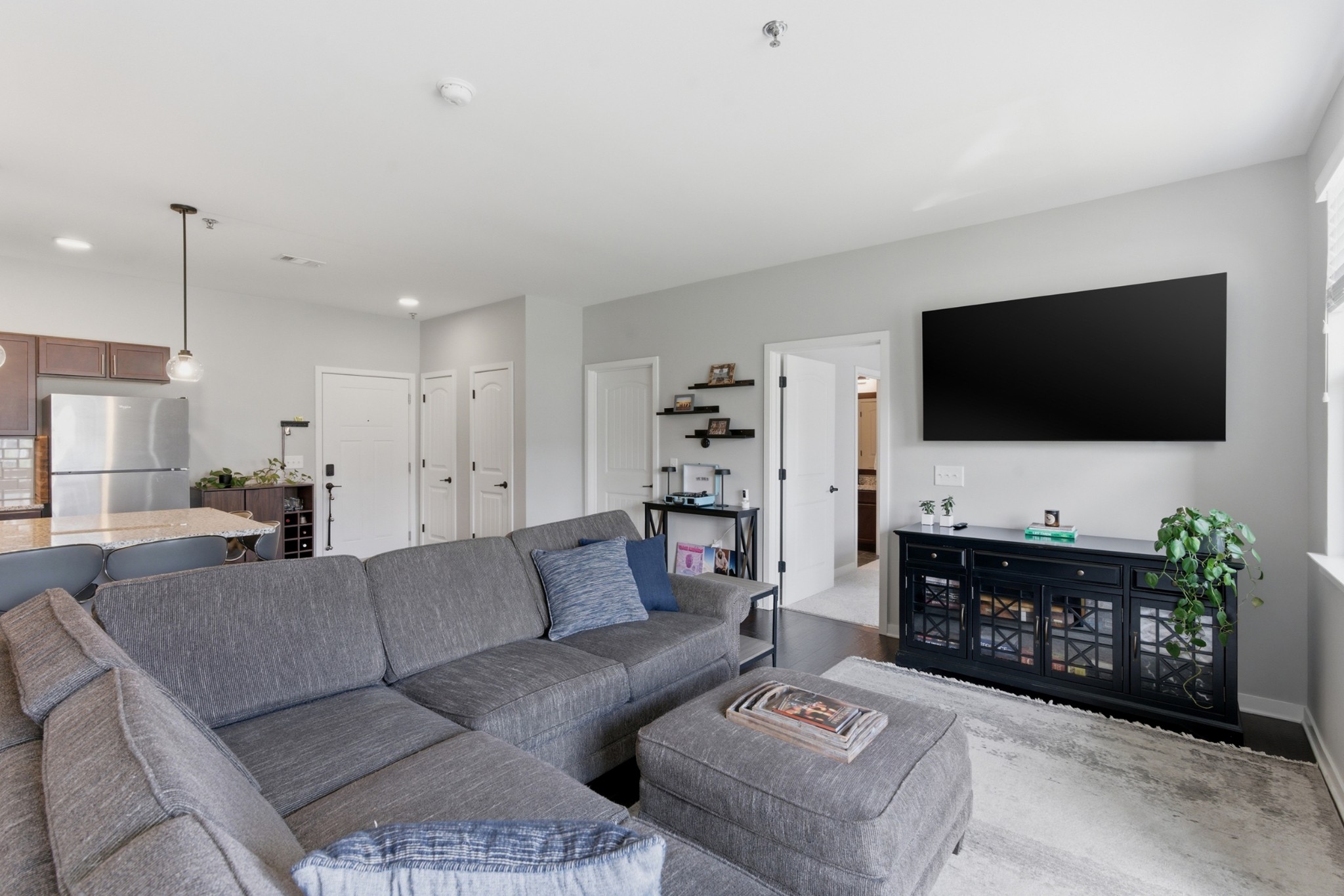 1118 Litton Ave Unit: 318