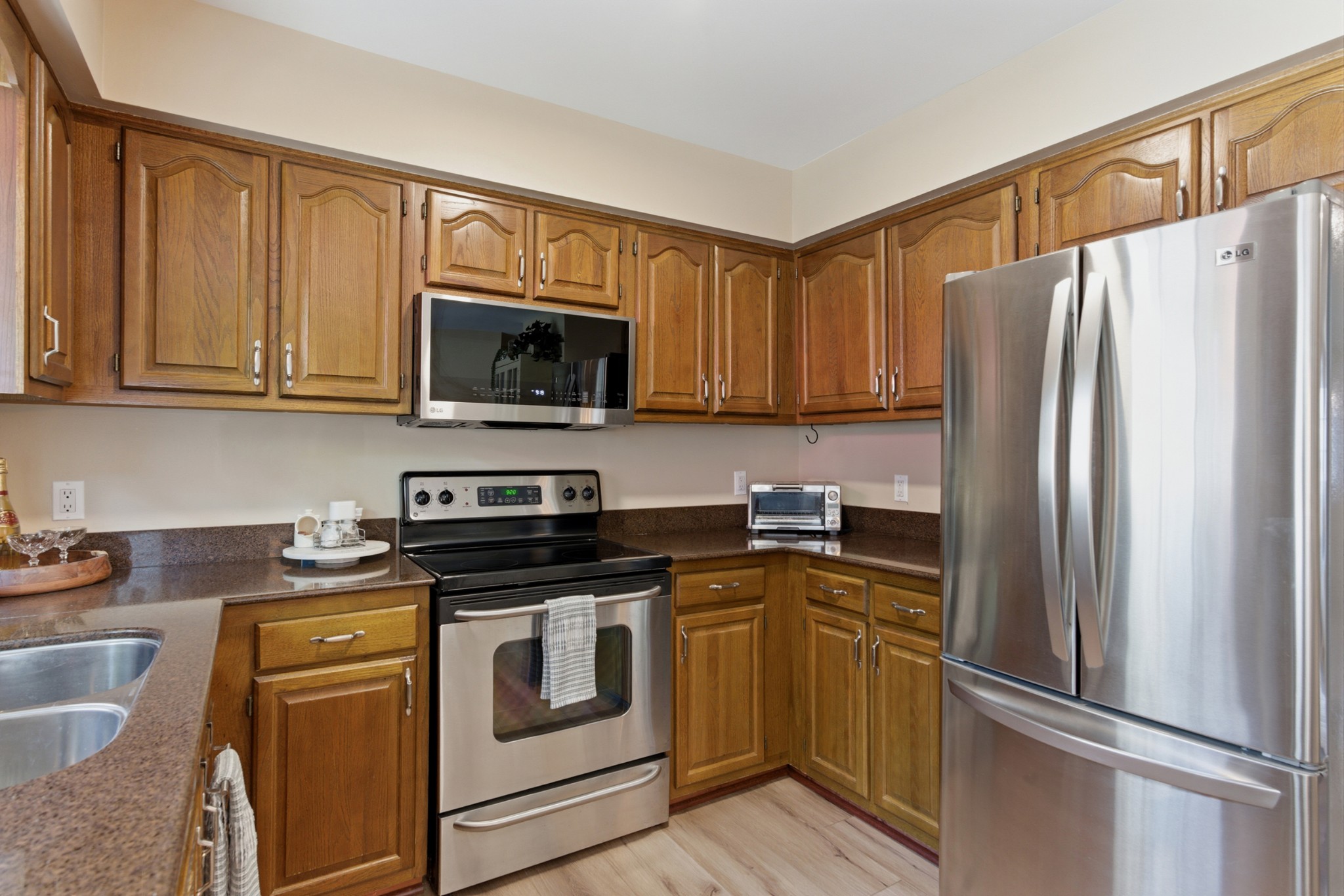 216 Highland Villa Cir