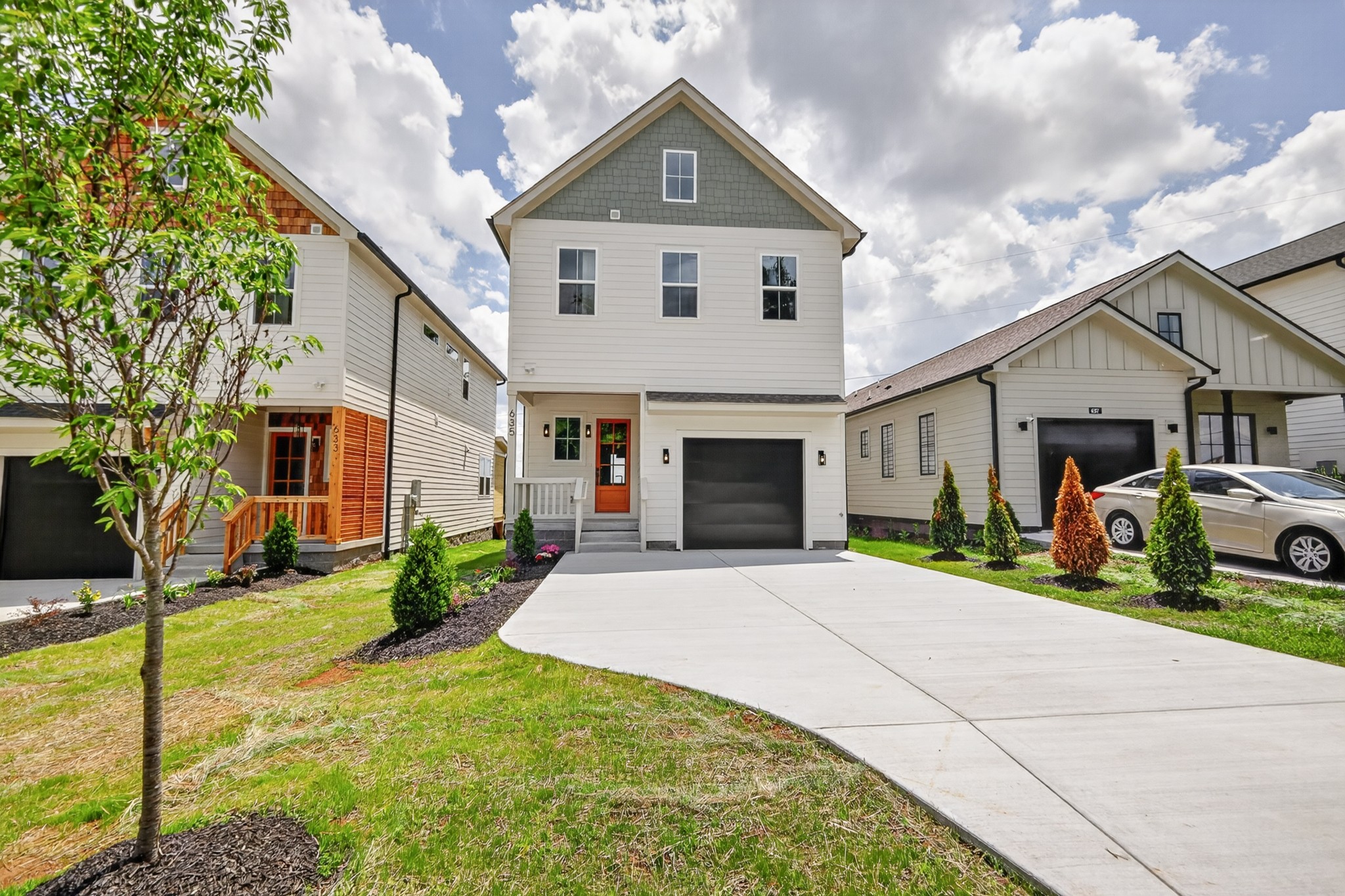 635 Clairidge Dr