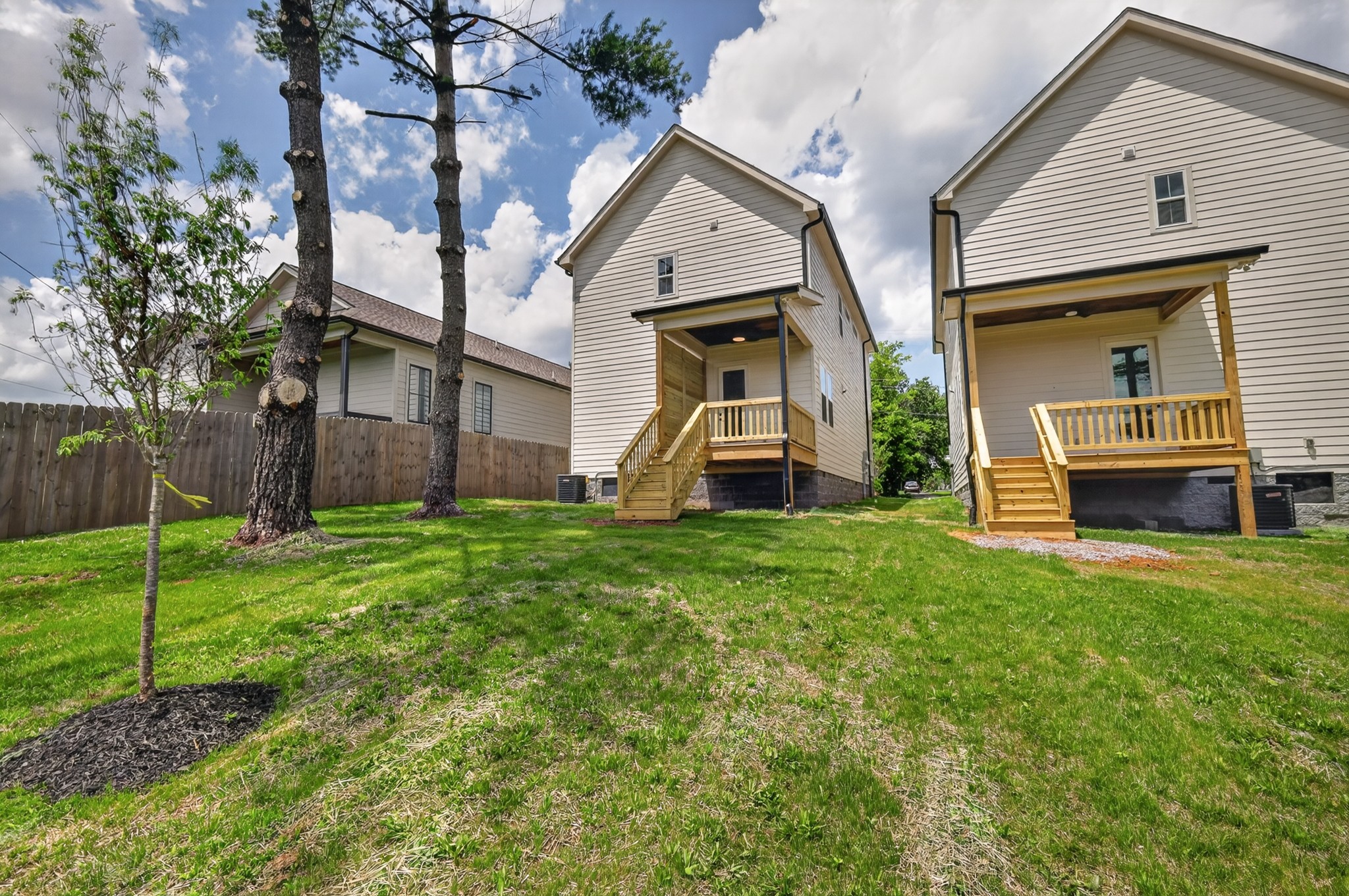 635 Clairidge Dr