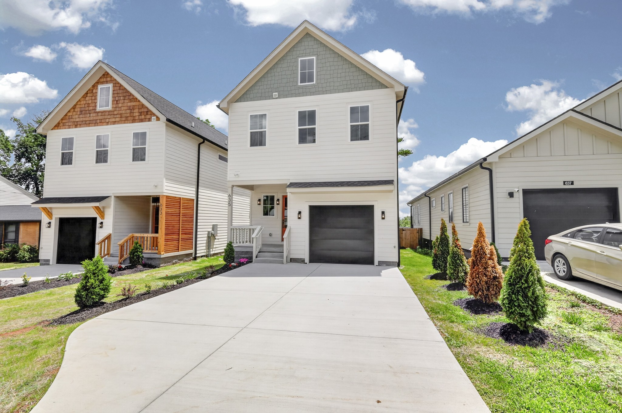 635 Clairidge Dr