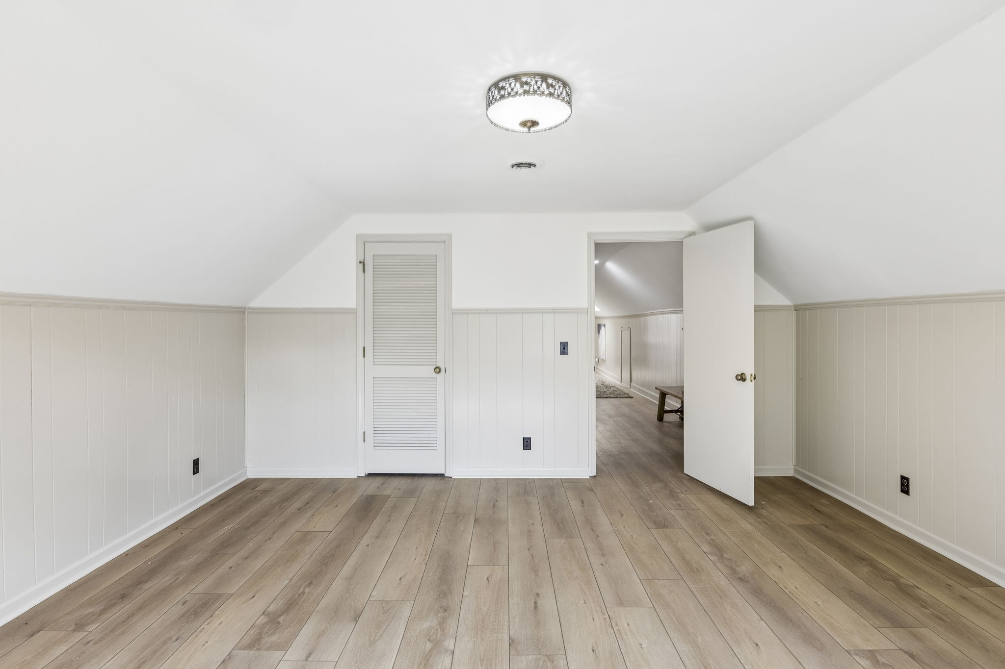 1437 Twin Feather Dr