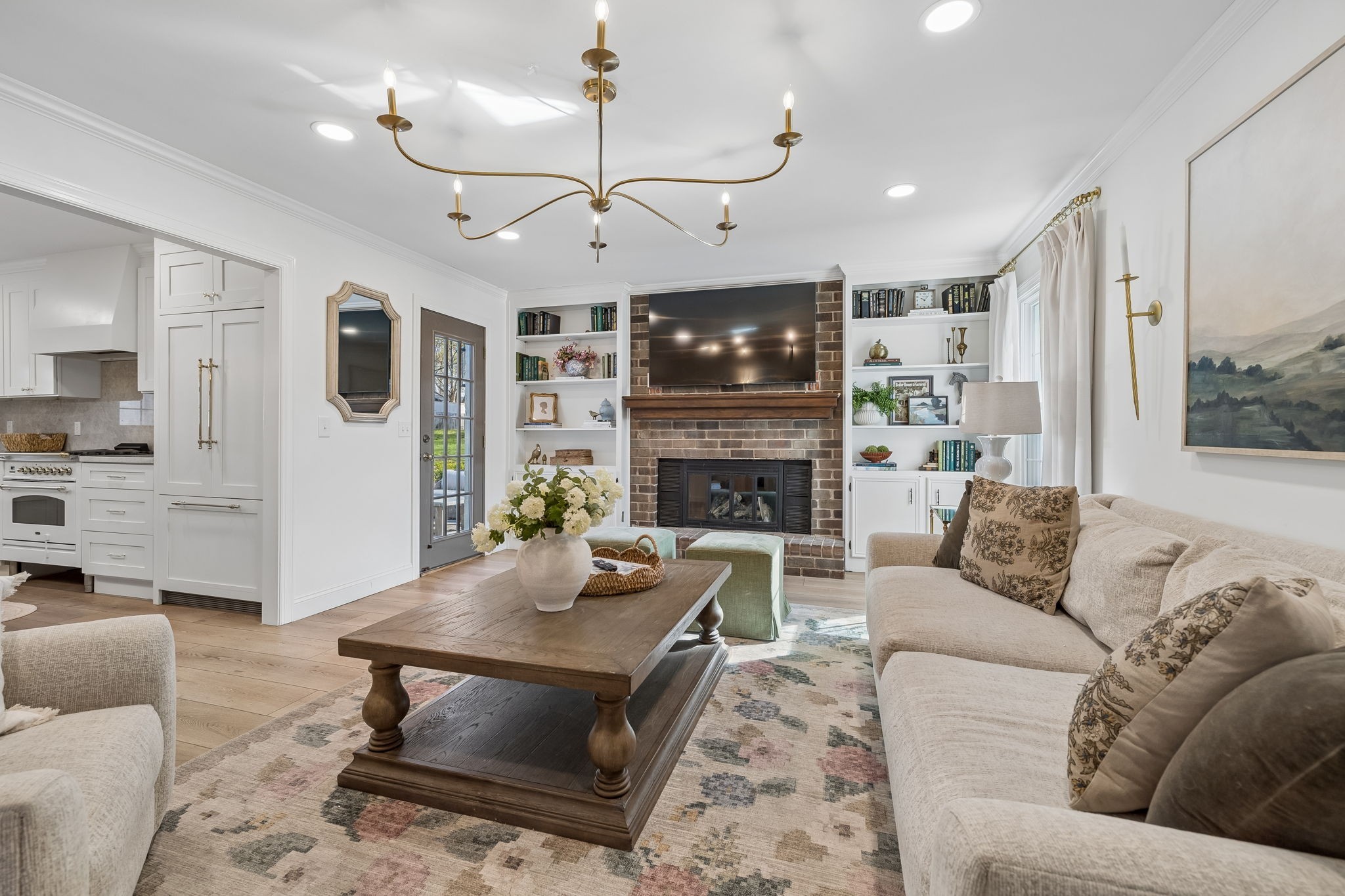1437 Twin Feather Dr