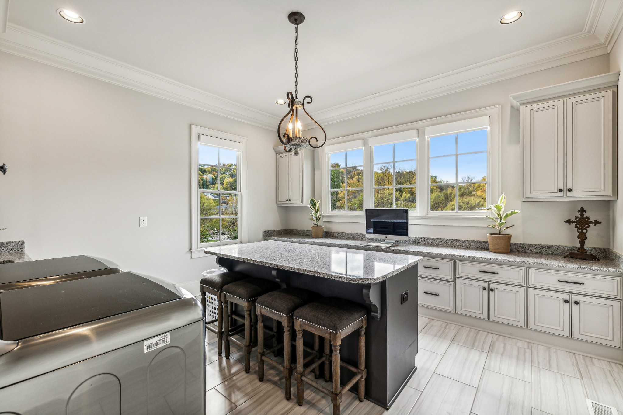 822 Windstone Blvd