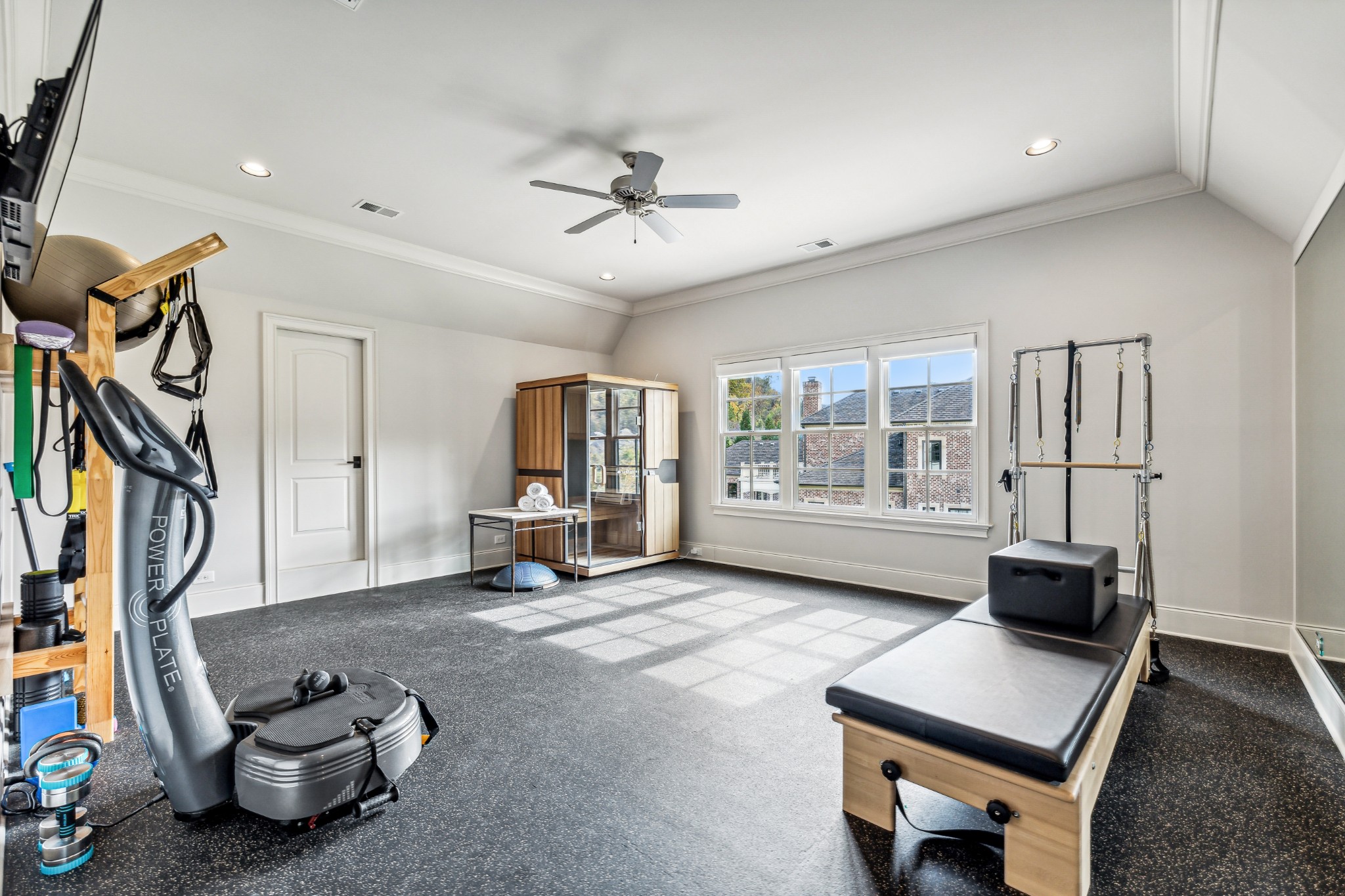 822 Windstone Blvd