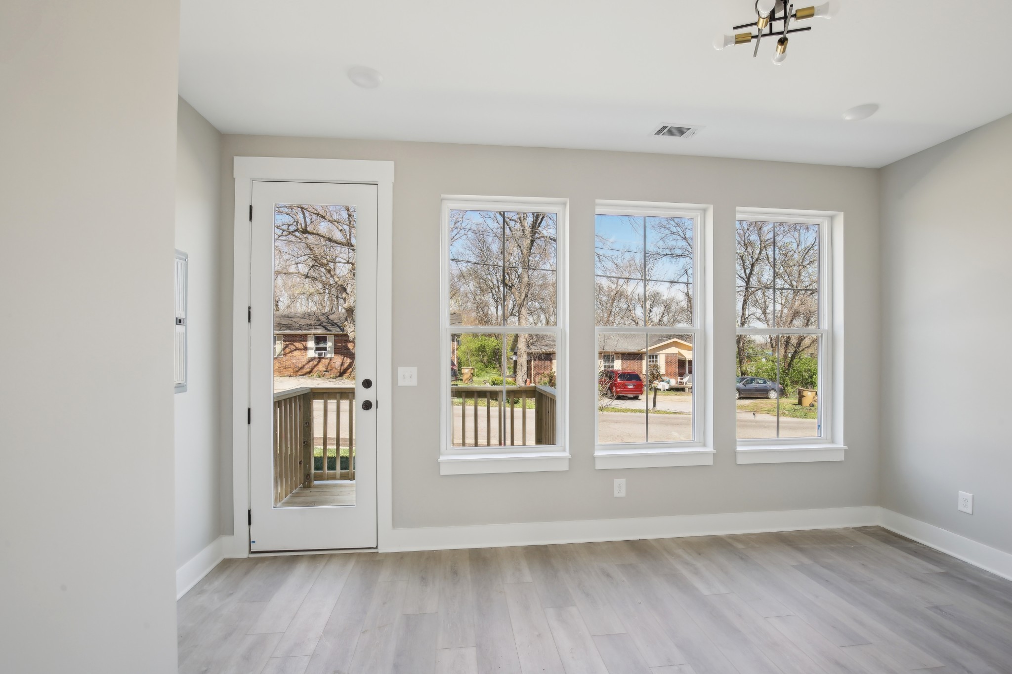 371 Archwood Dr