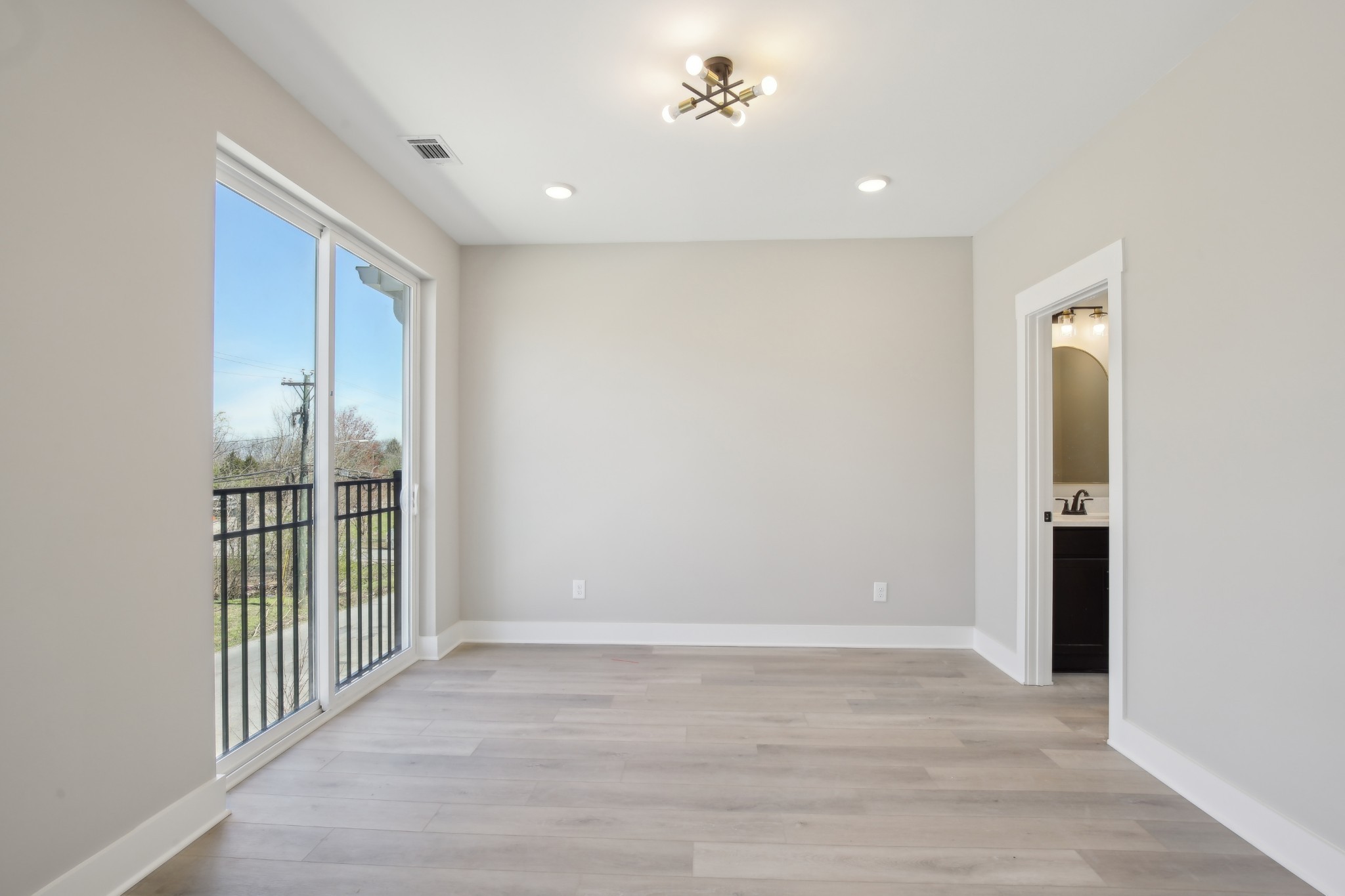 371 Archwood Dr