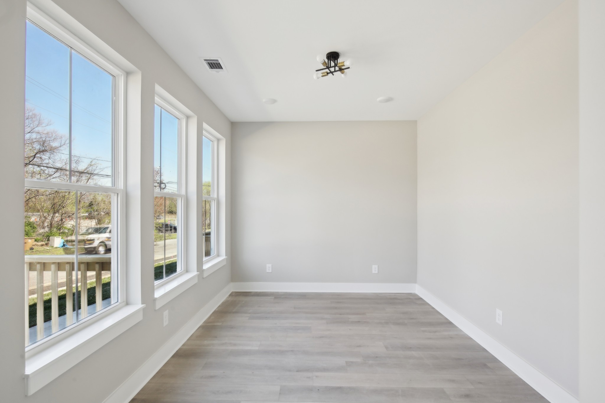 377 Archwood Dr