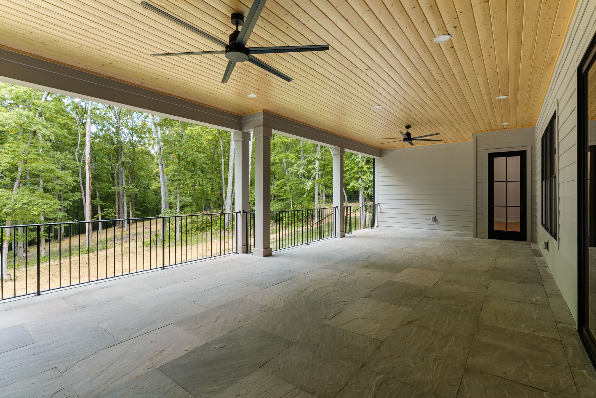 5662 Pinewood Rd