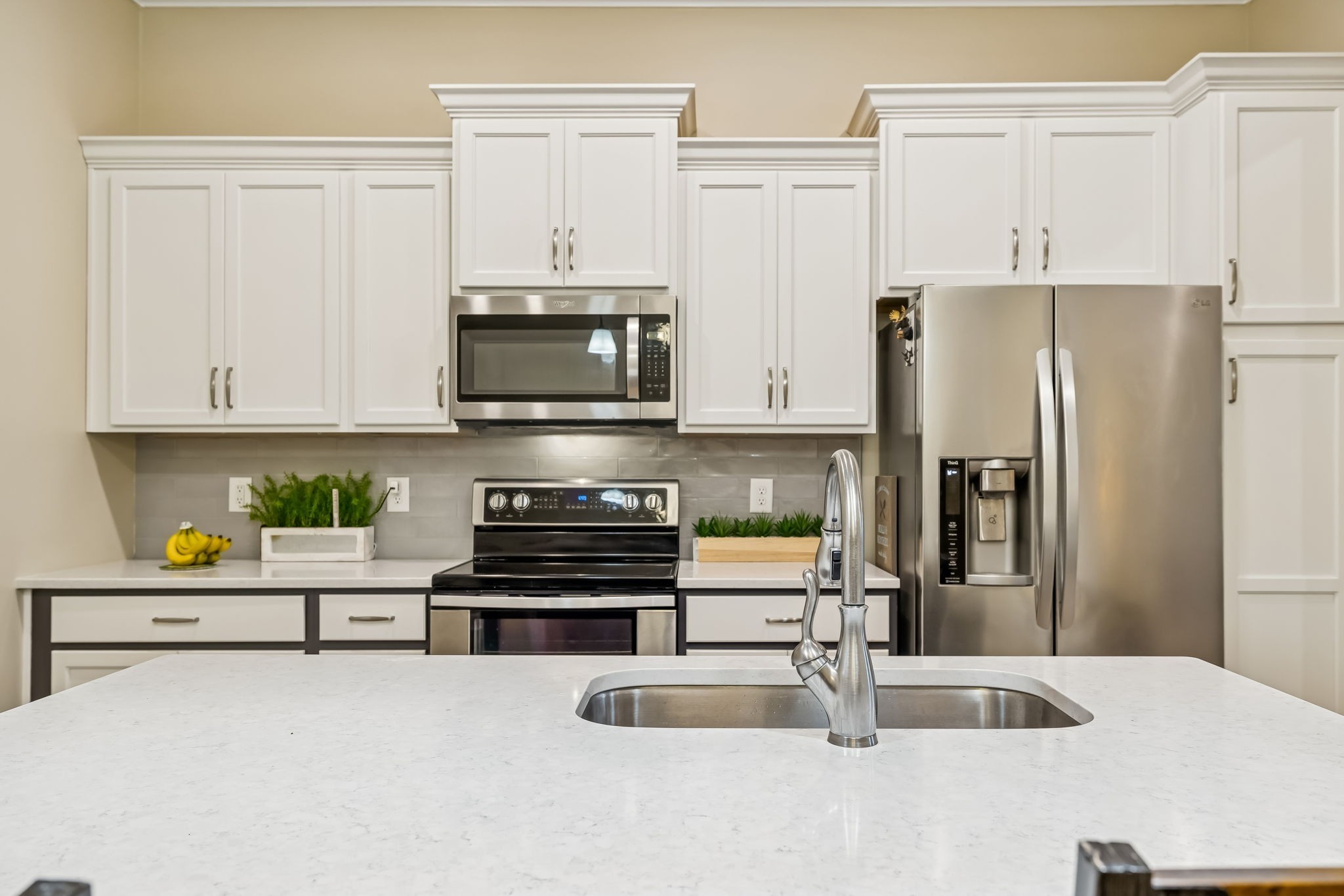2355 Fairchild Cir Unit: 102