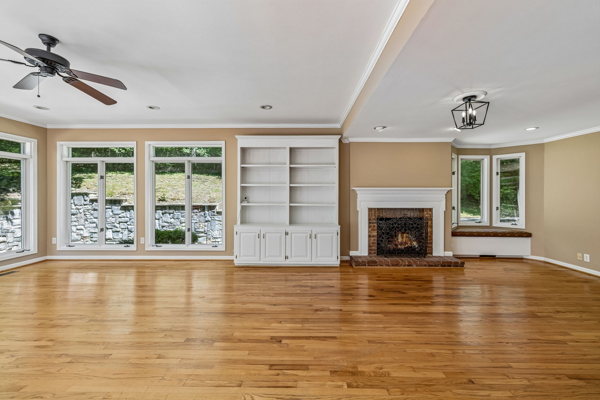2397 Foxhaven Dr