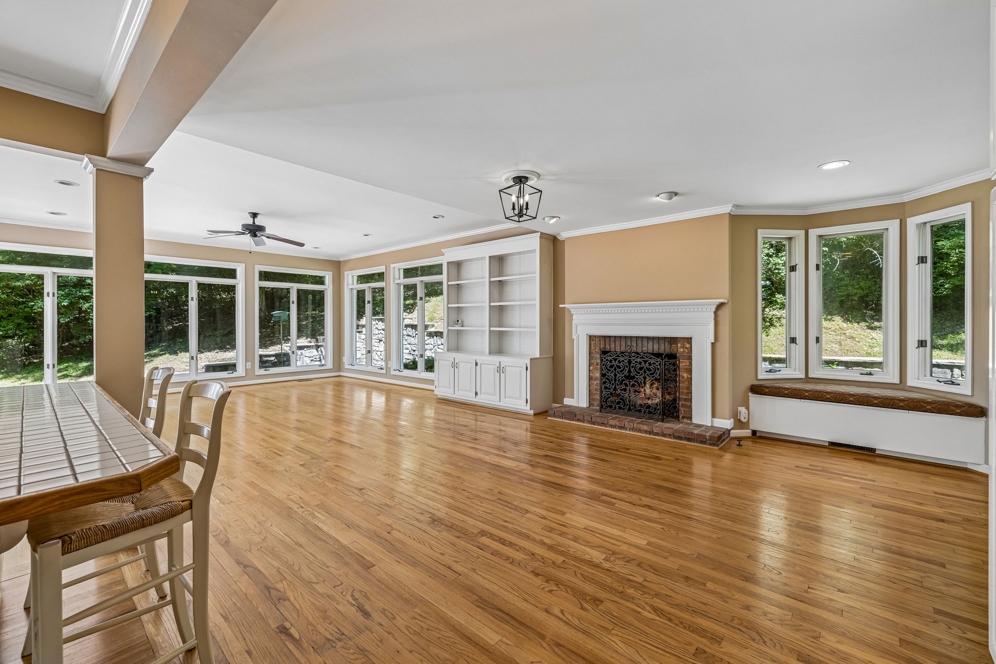 2397 Foxhaven Dr
