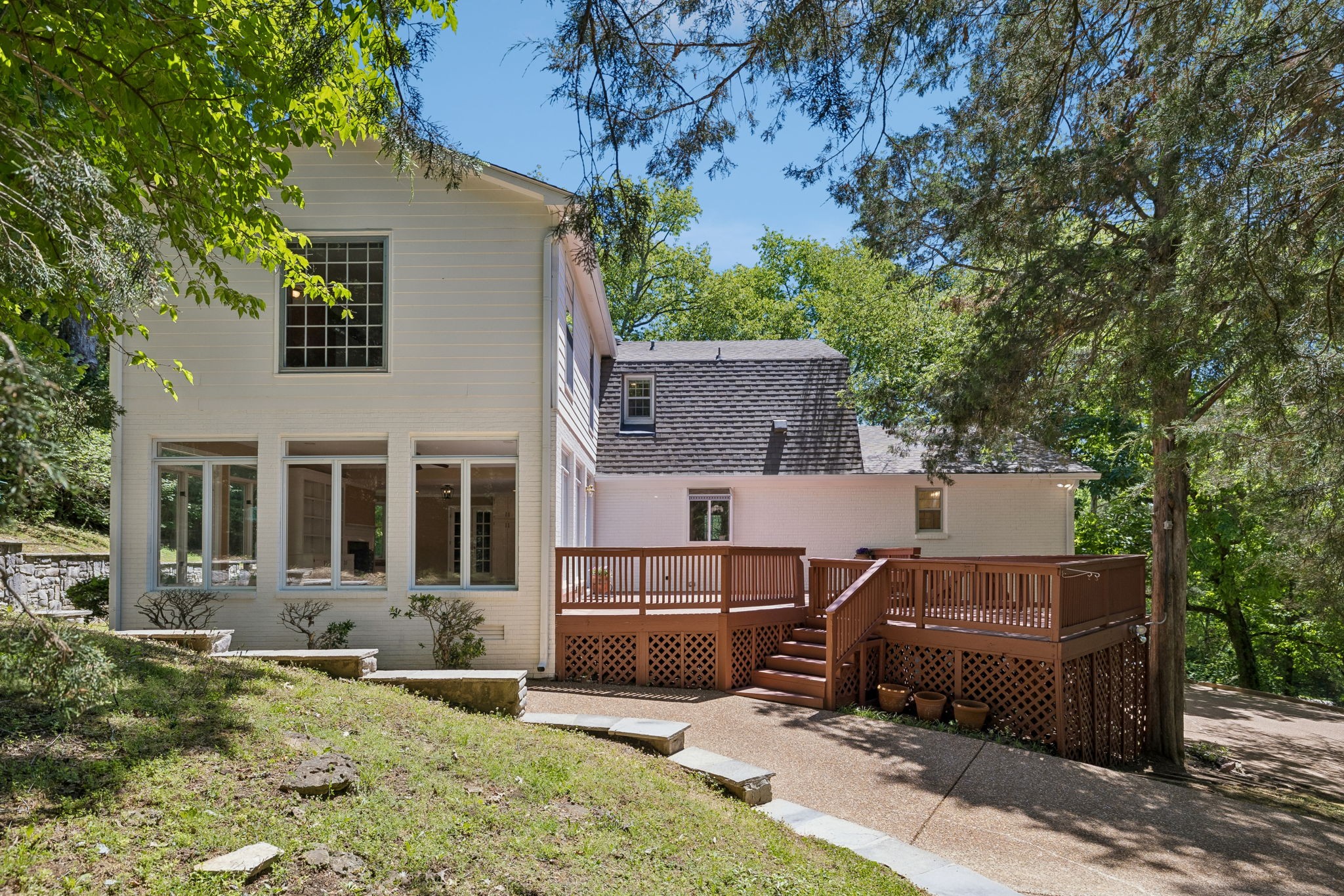 2397 Foxhaven Dr