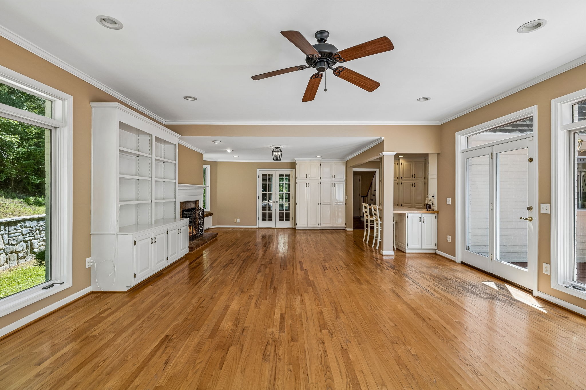2397 Foxhaven Dr
