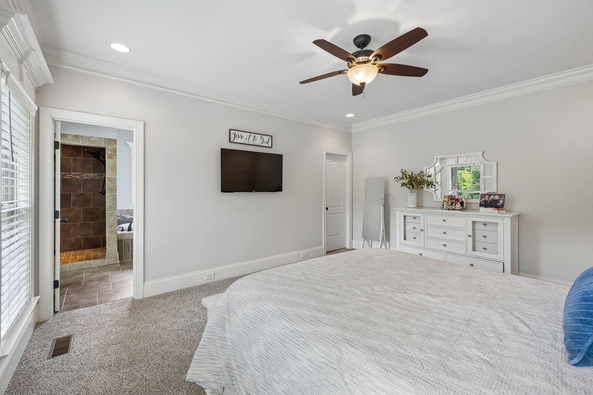 3141 Hidden Creek Dr