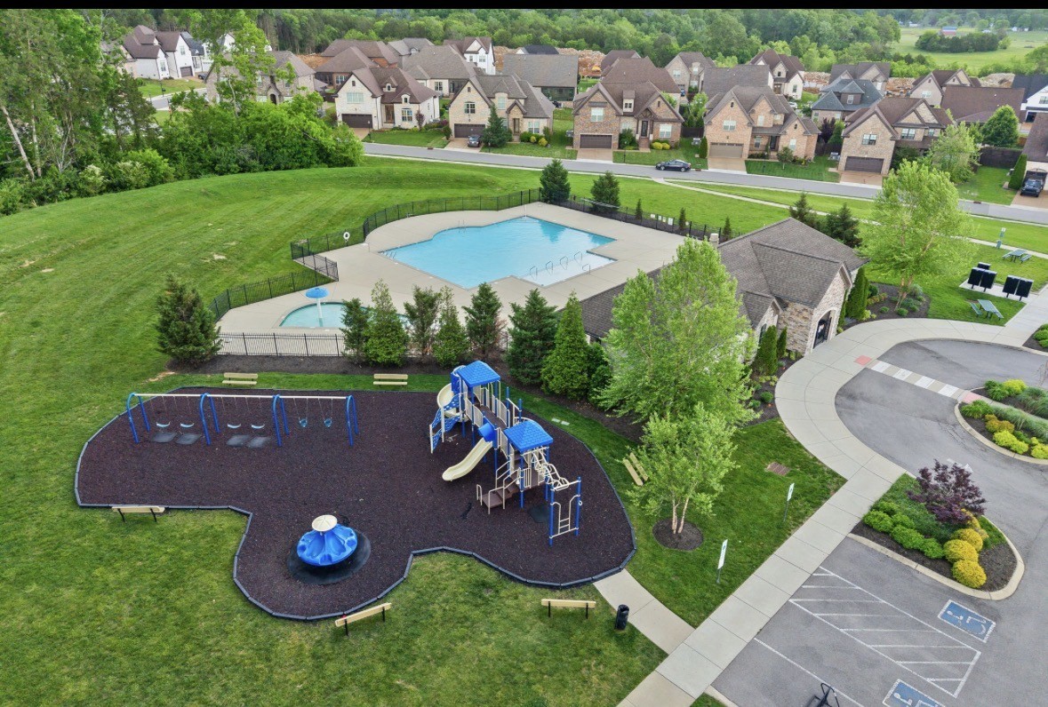 3141 Hidden Creek Dr