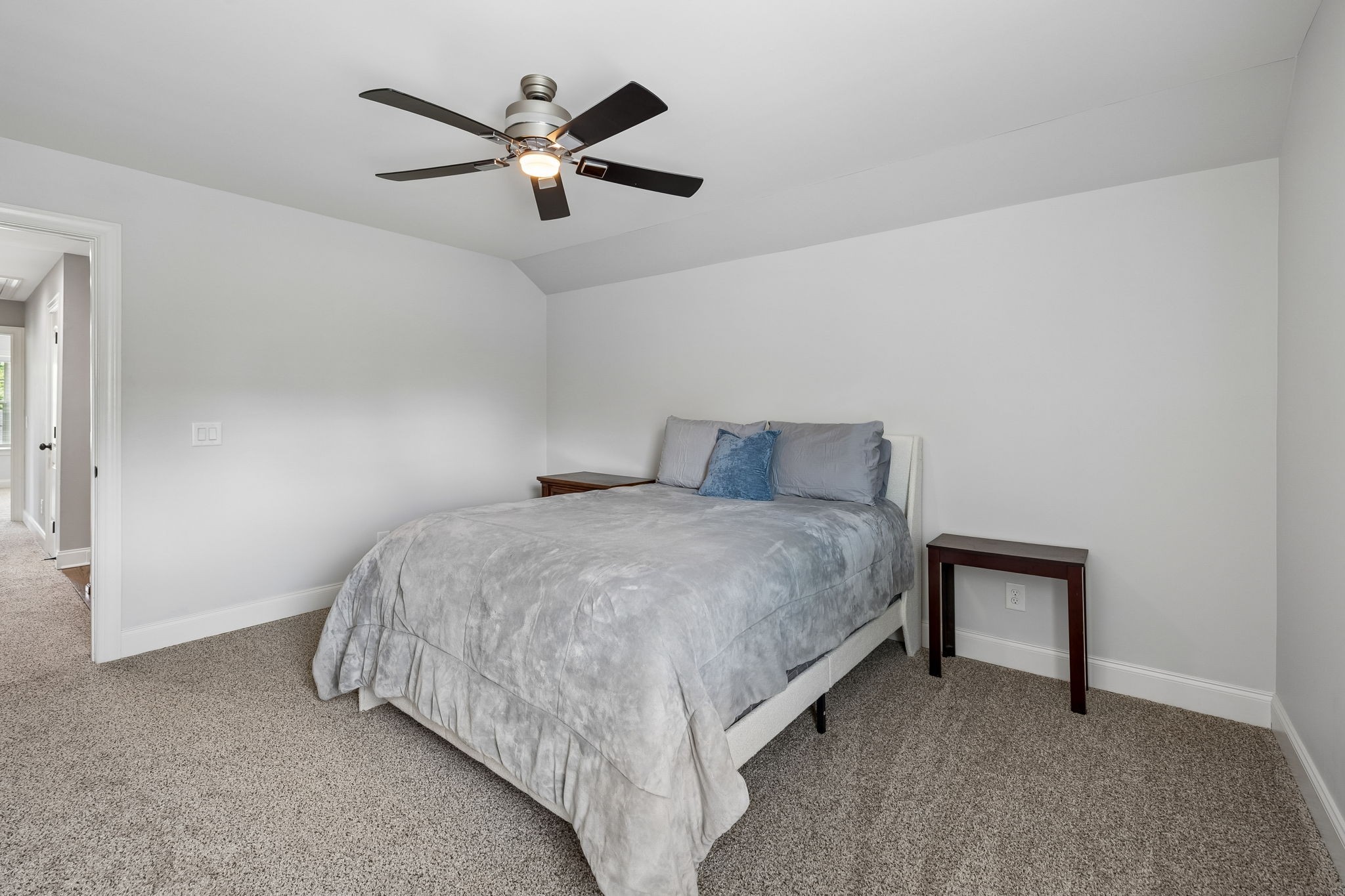 3141 Hidden Creek Dr