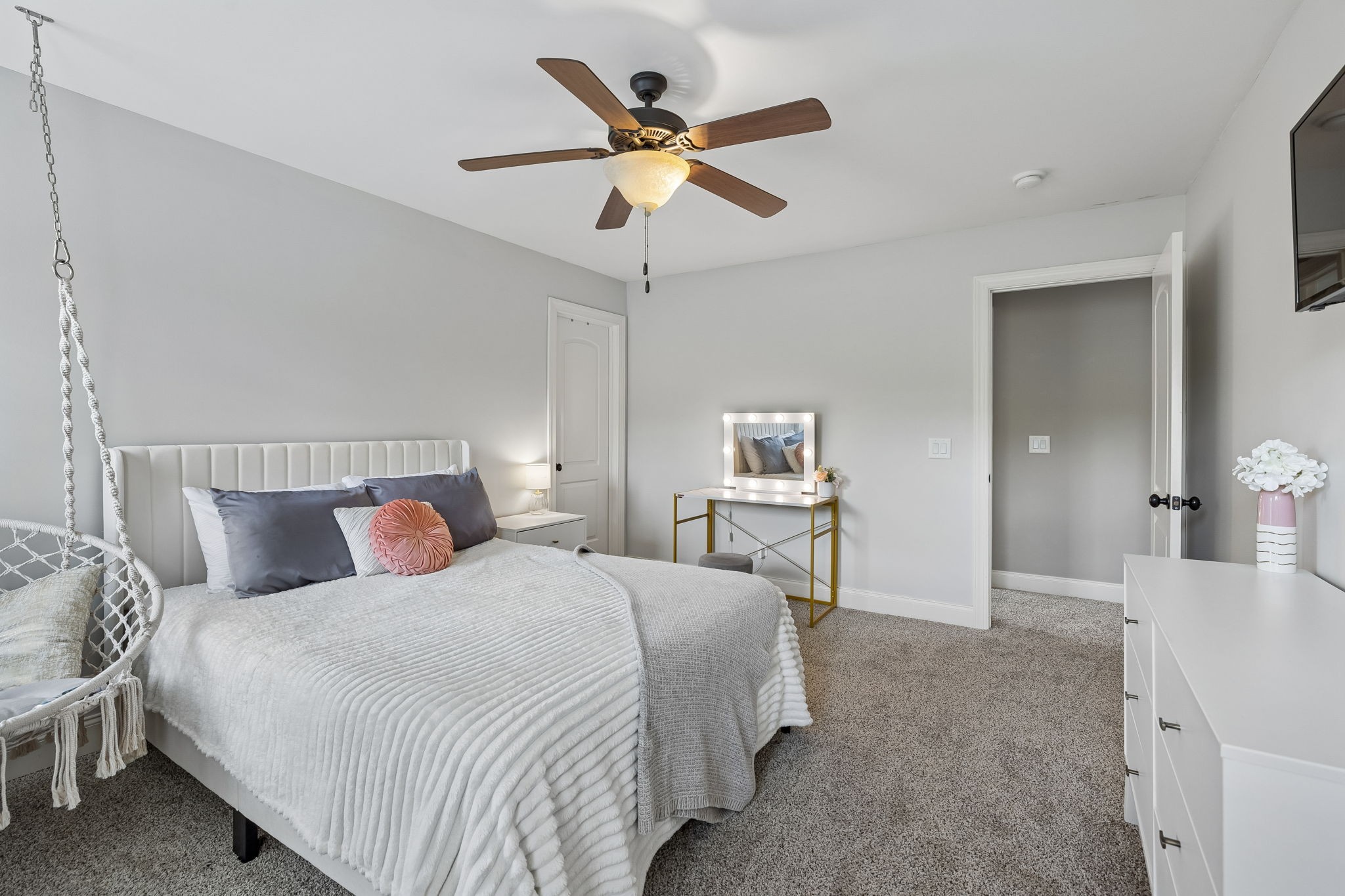 3141 Hidden Creek Dr