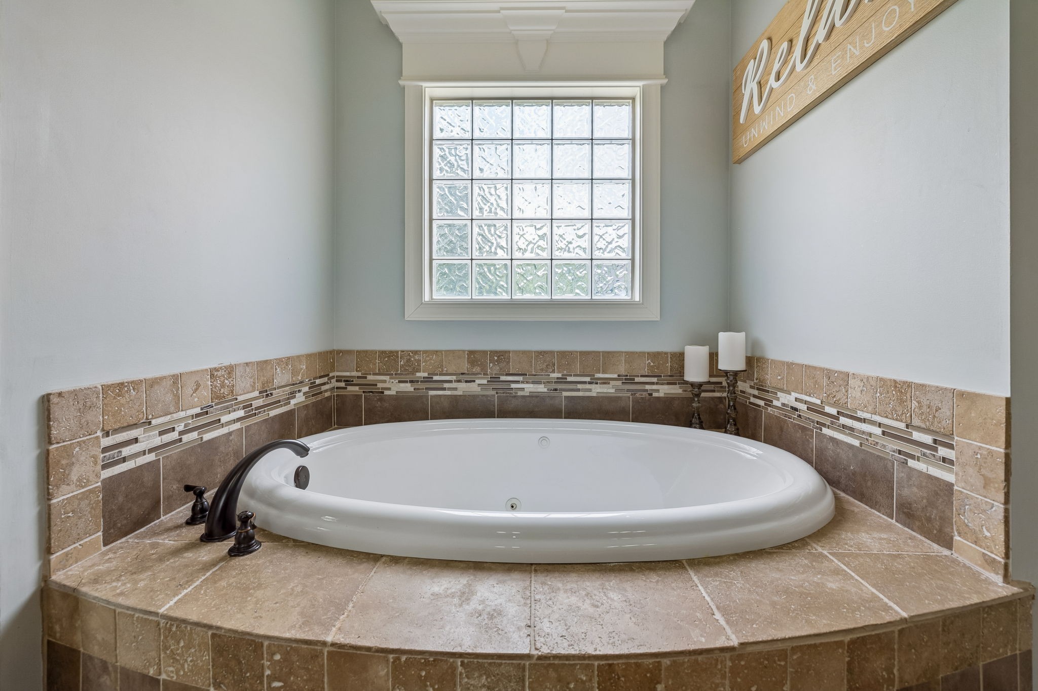 3141 Hidden Creek Dr