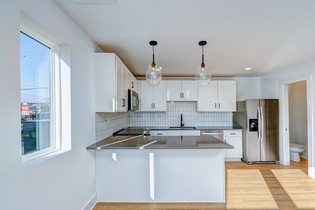 102 Duke St Unit: 8