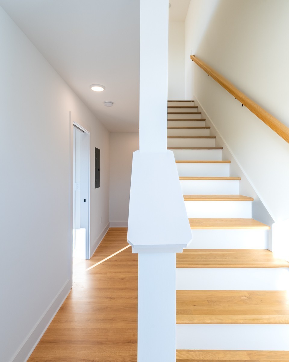 102 Duke St Unit: 8