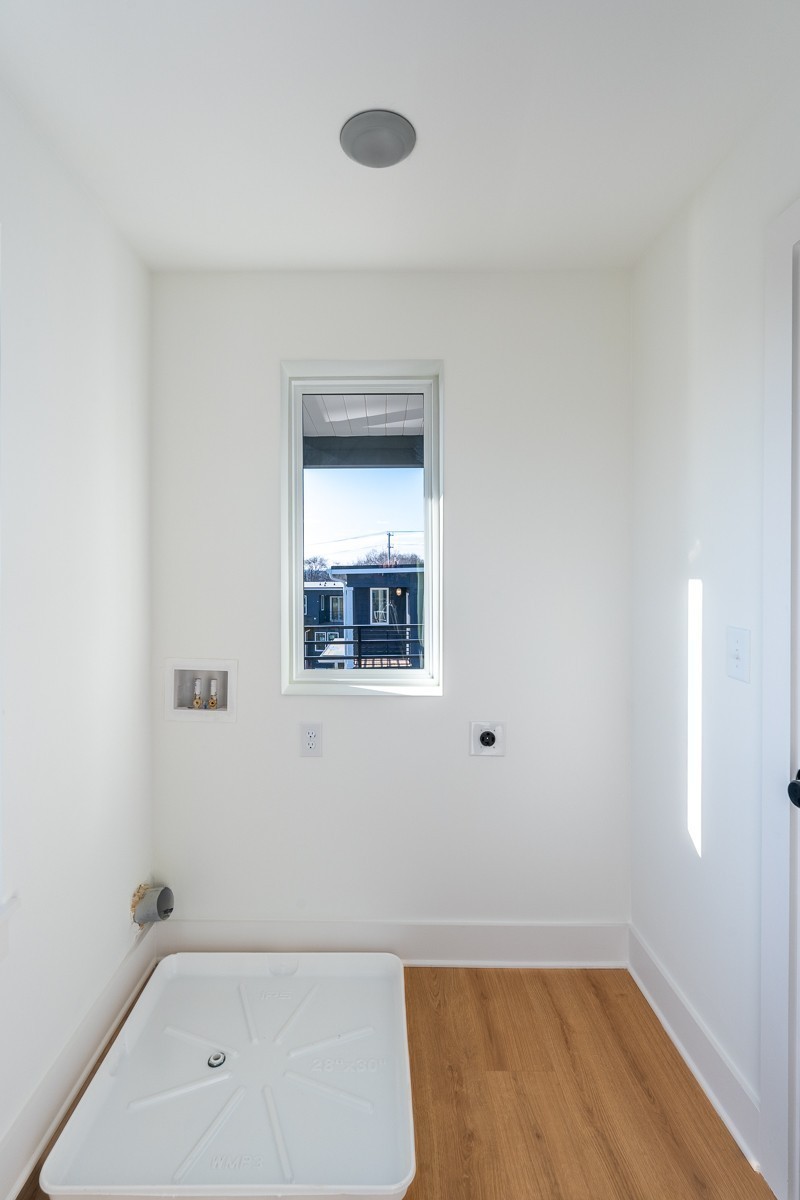 102 Duke St Unit: 8