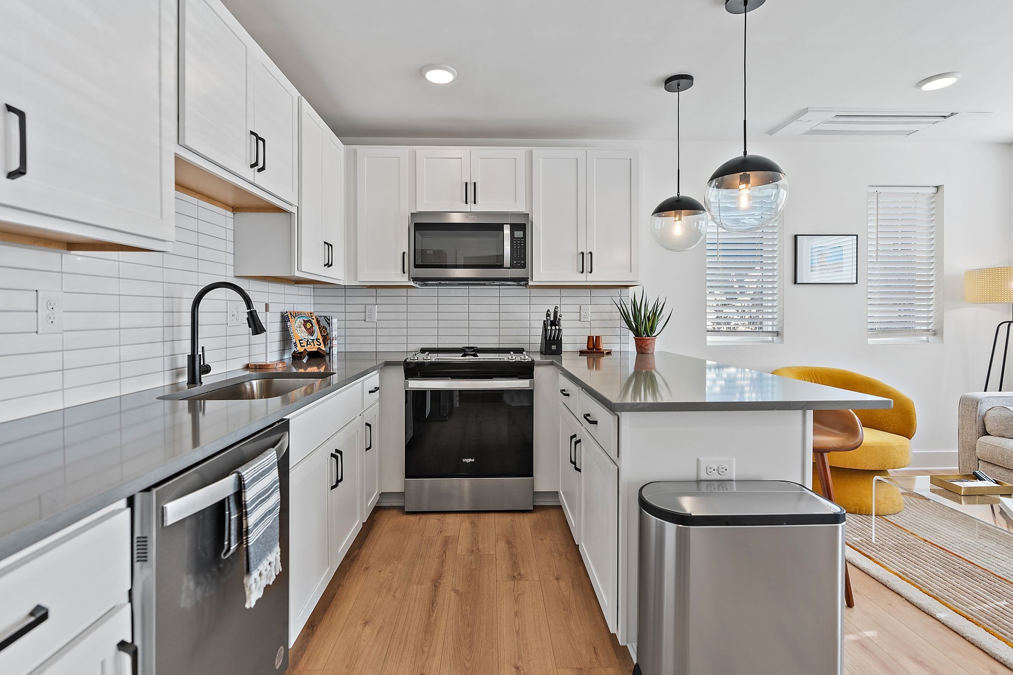 102 Duke St Unit: 8