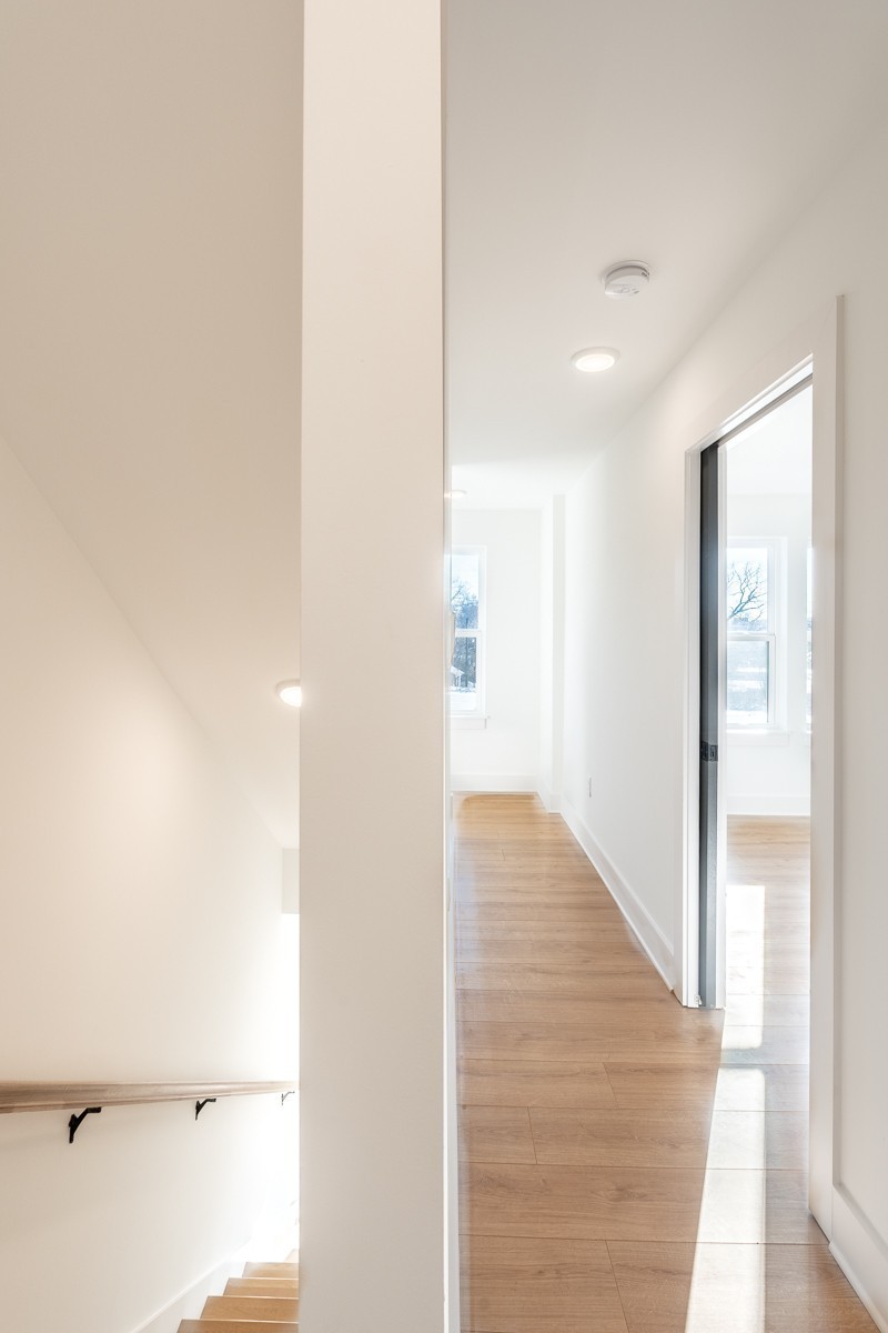 102 Duke St Unit: 8