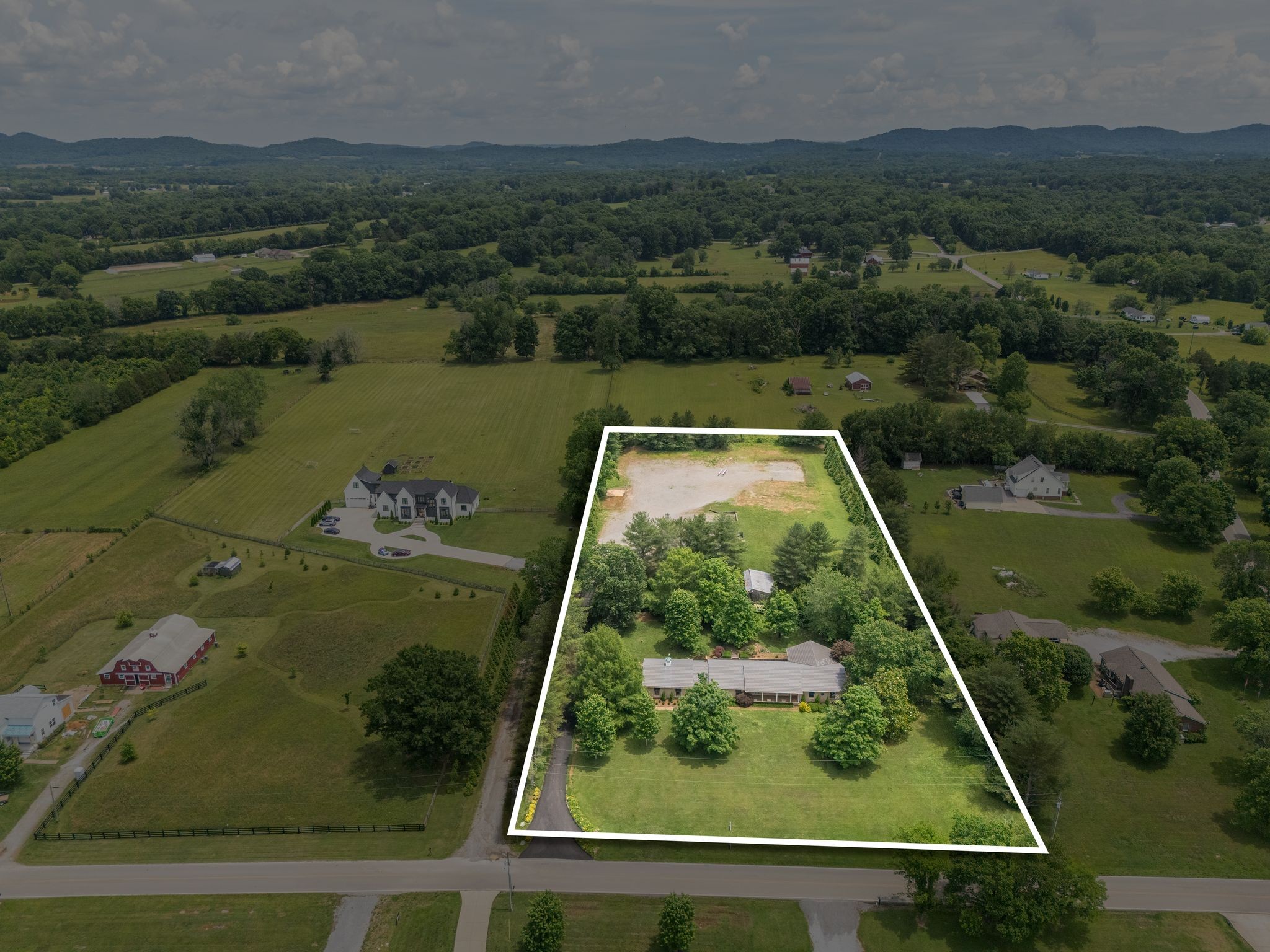 9133 Twelve Corners Rd