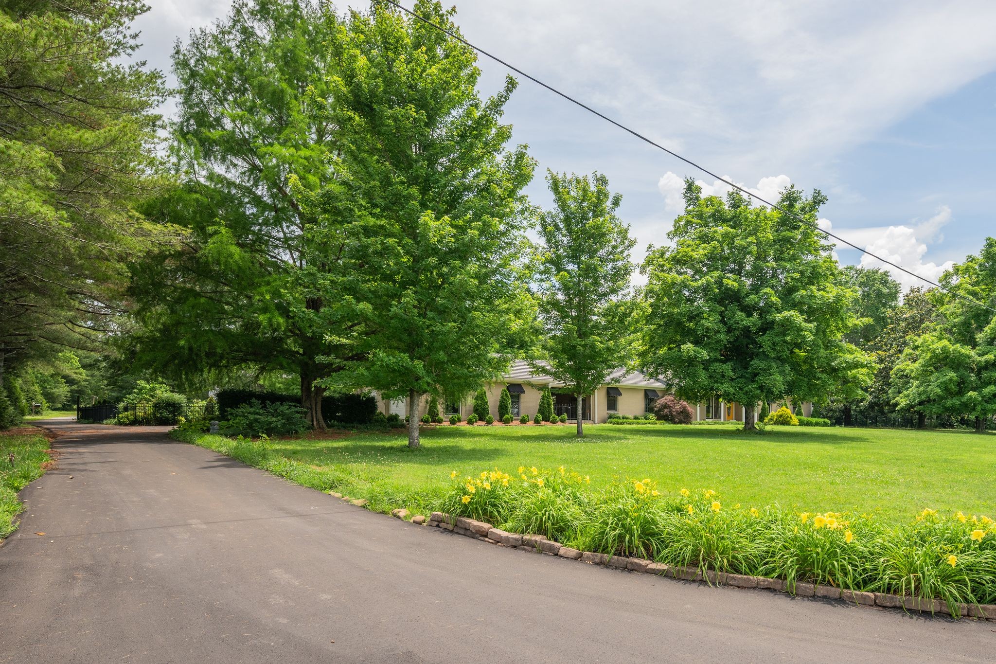 9133 Twelve Corners Rd