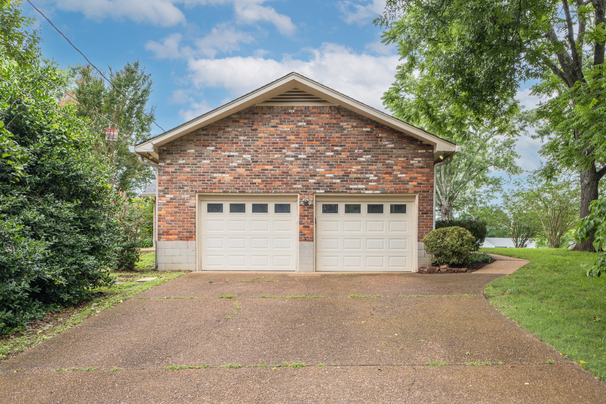 443 Oakley Dr