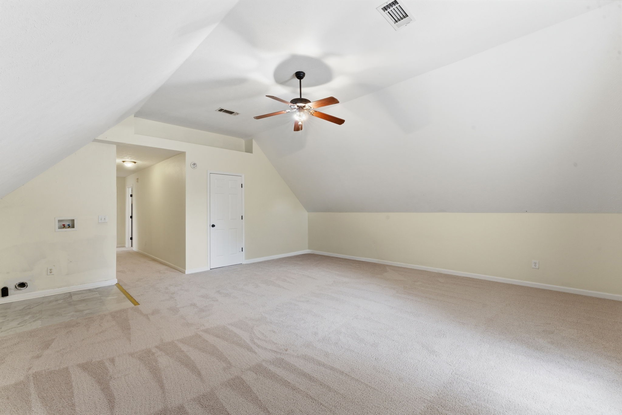 942 Lavergne Ln