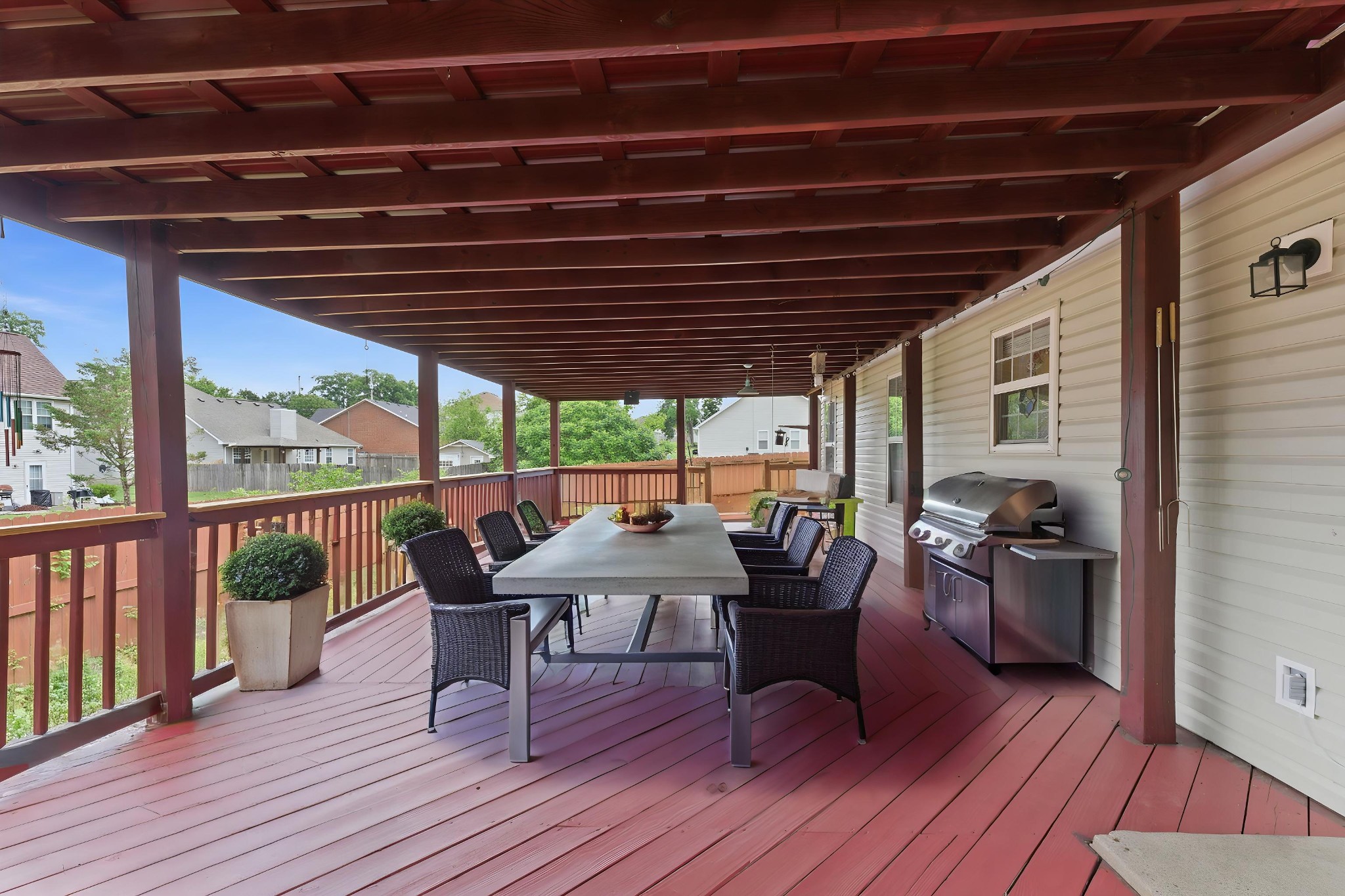 942 Lavergne Ln