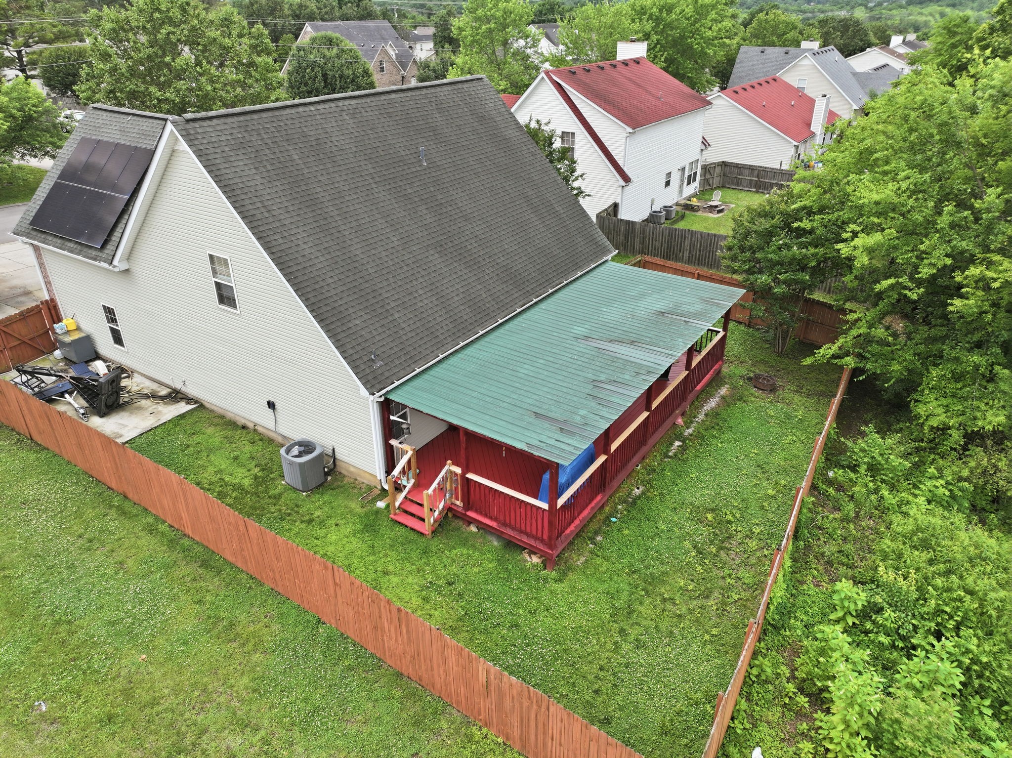 942 Lavergne Ln