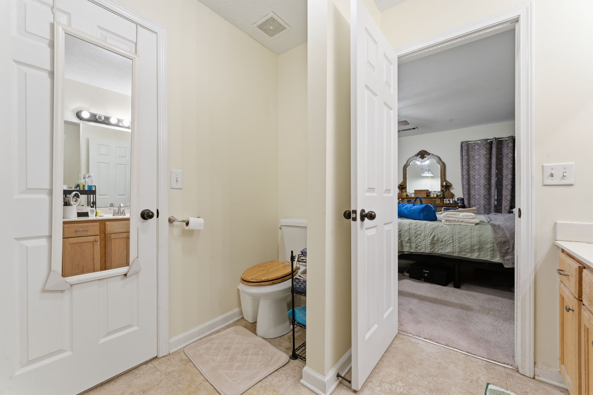 942 Lavergne Ln