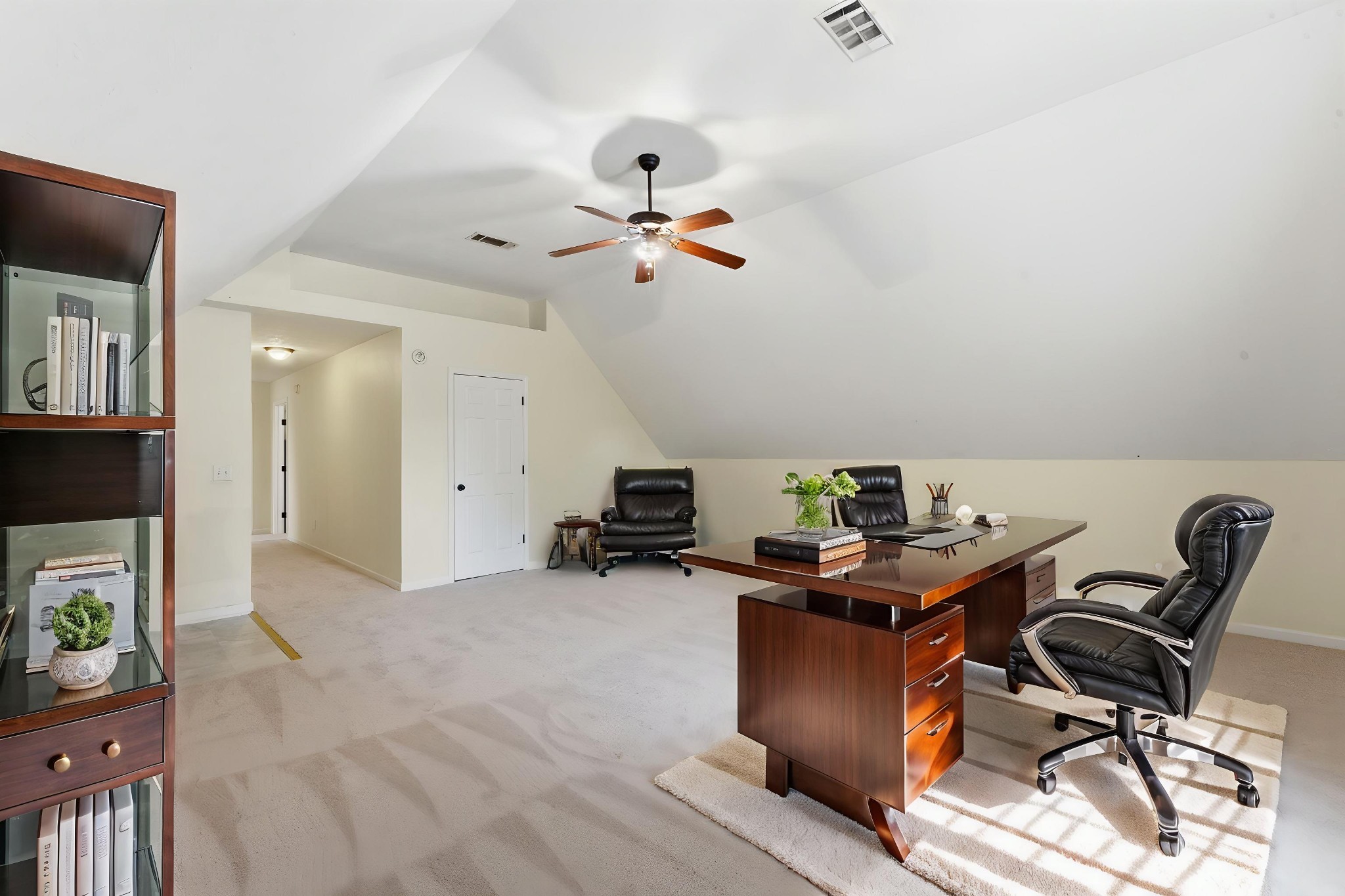 942 Lavergne Ln