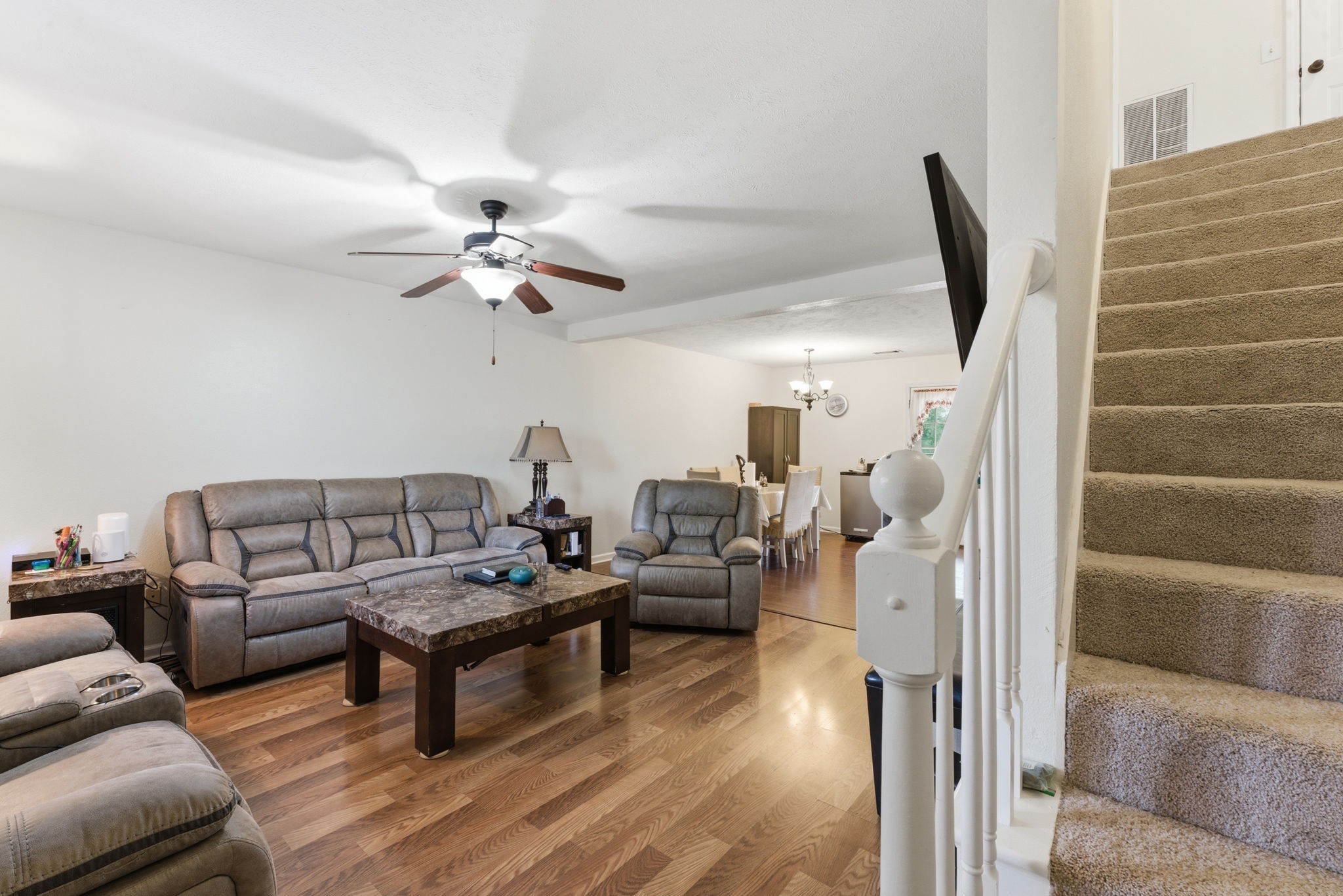 942 Lavergne Ln