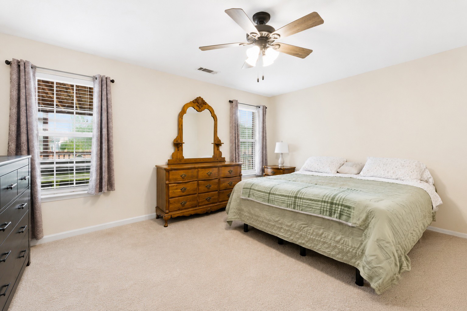 942 Lavergne Ln