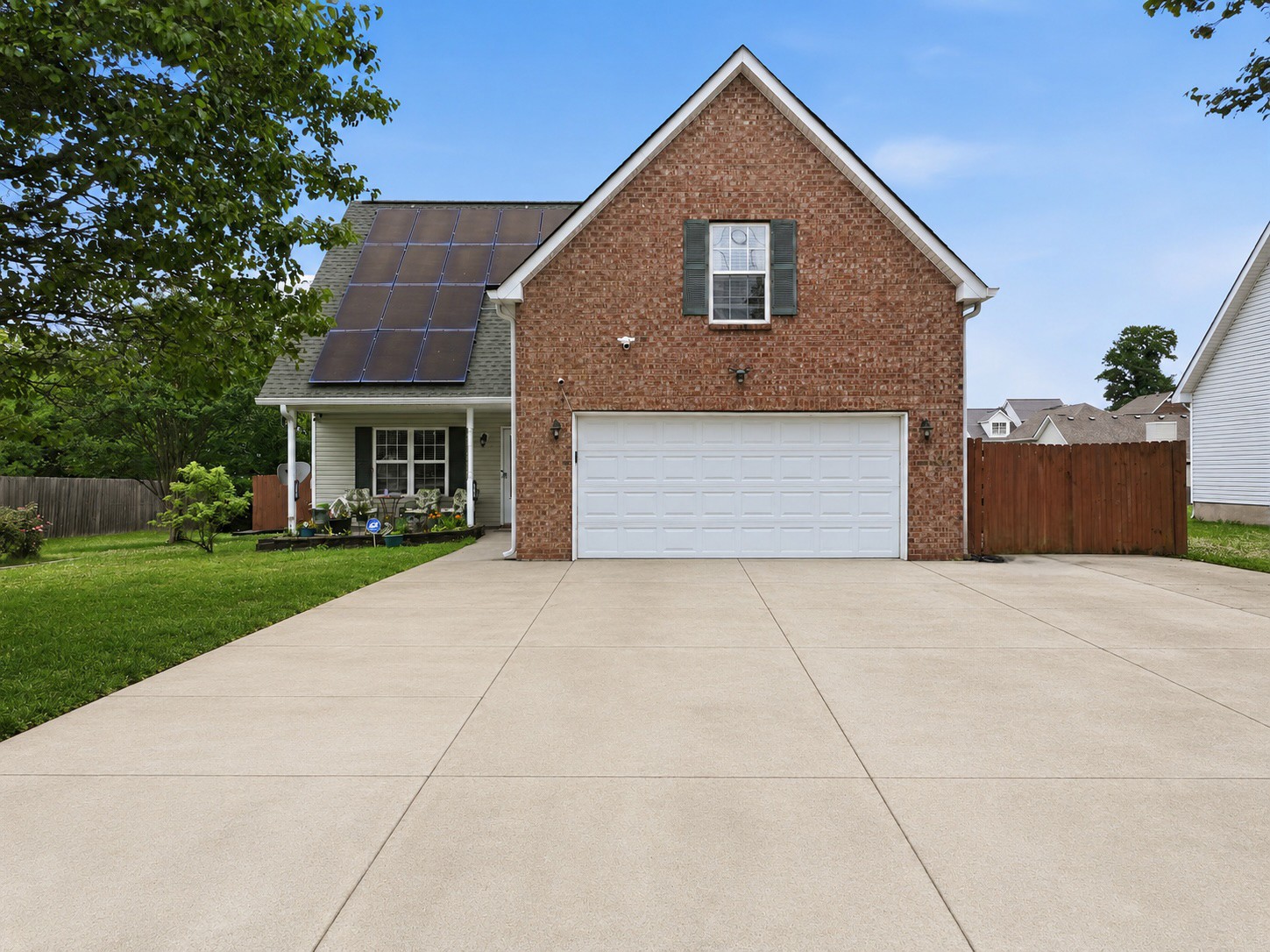 942 Lavergne Ln