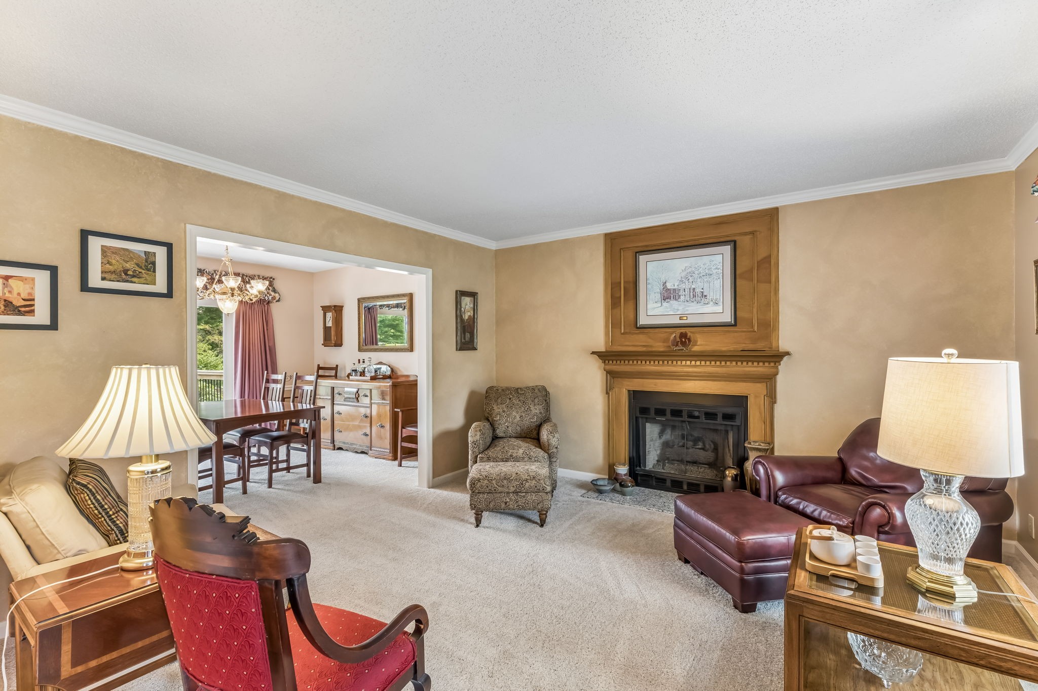 566 Overview Ln