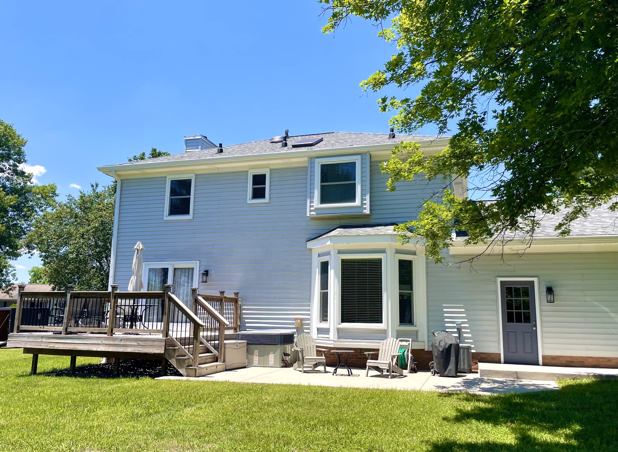 566 Overview Ln
