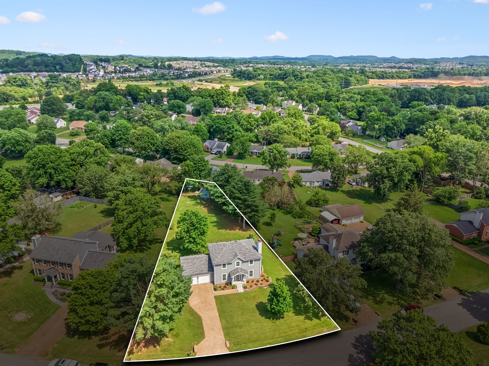 566 Overview Ln