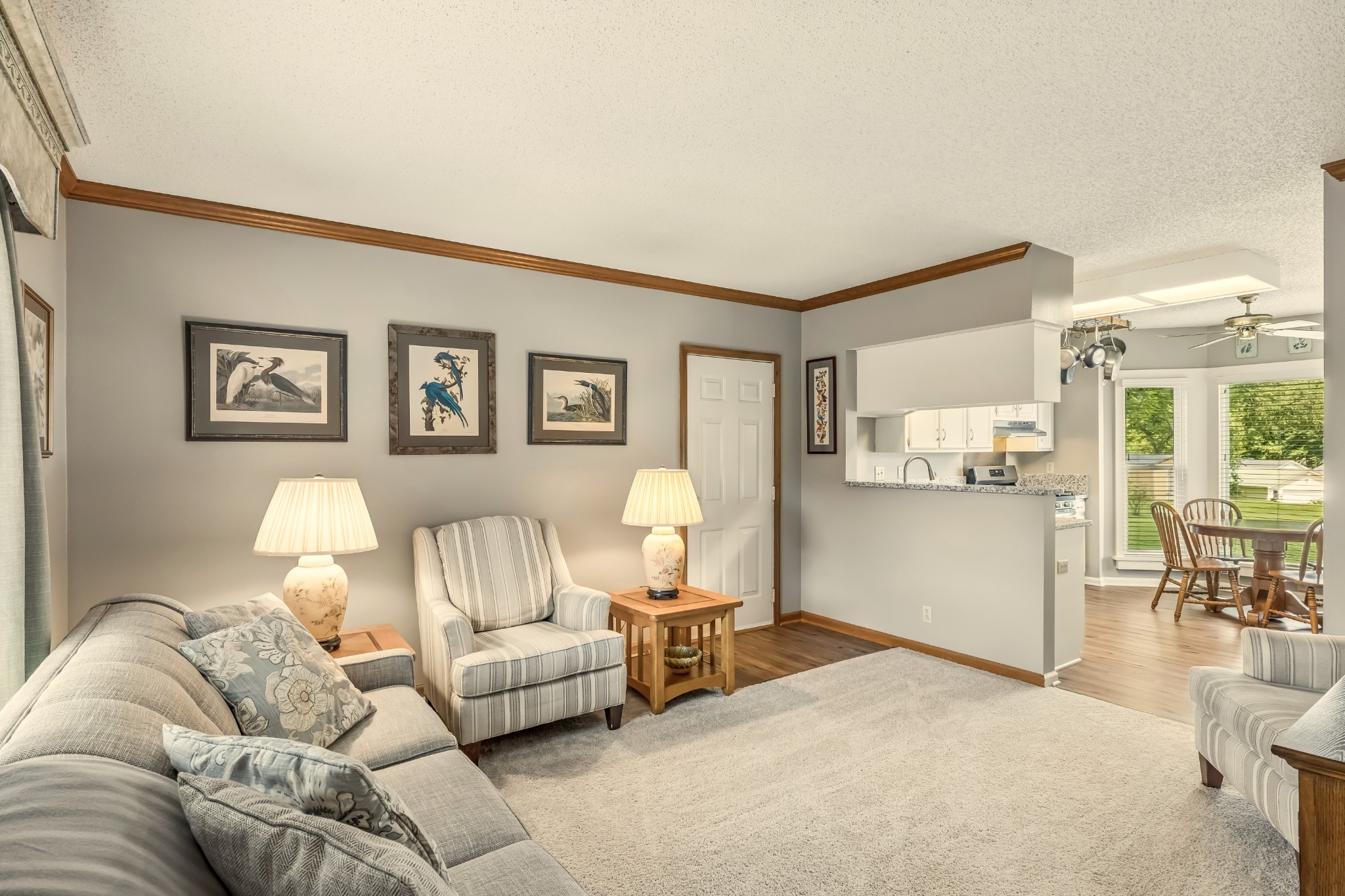 566 Overview Ln