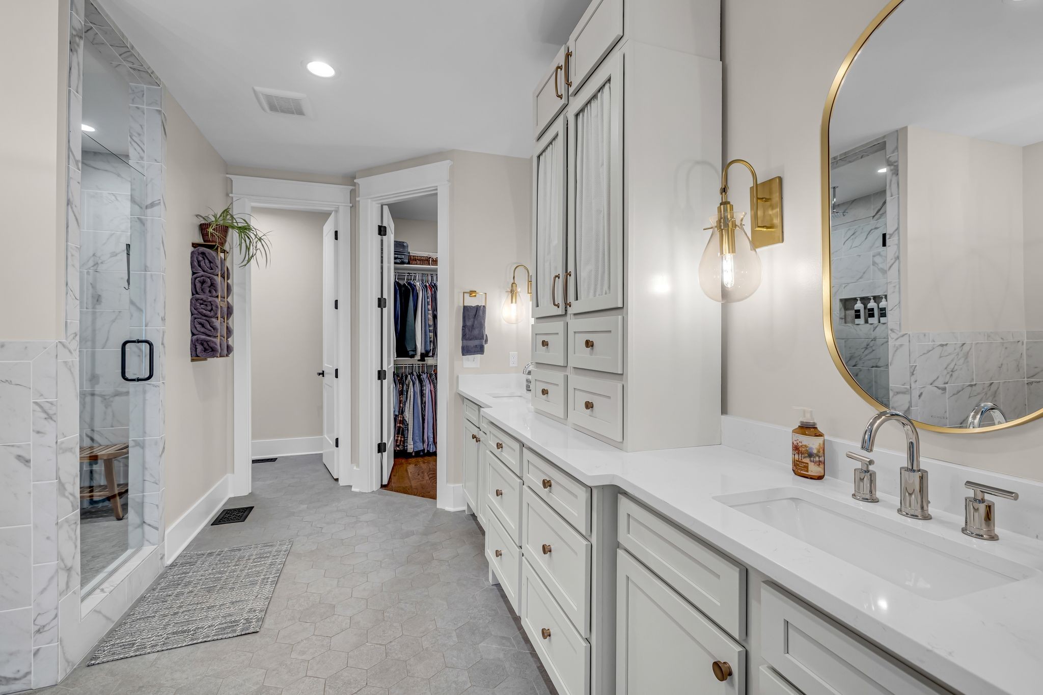 123 Hayfield Ct