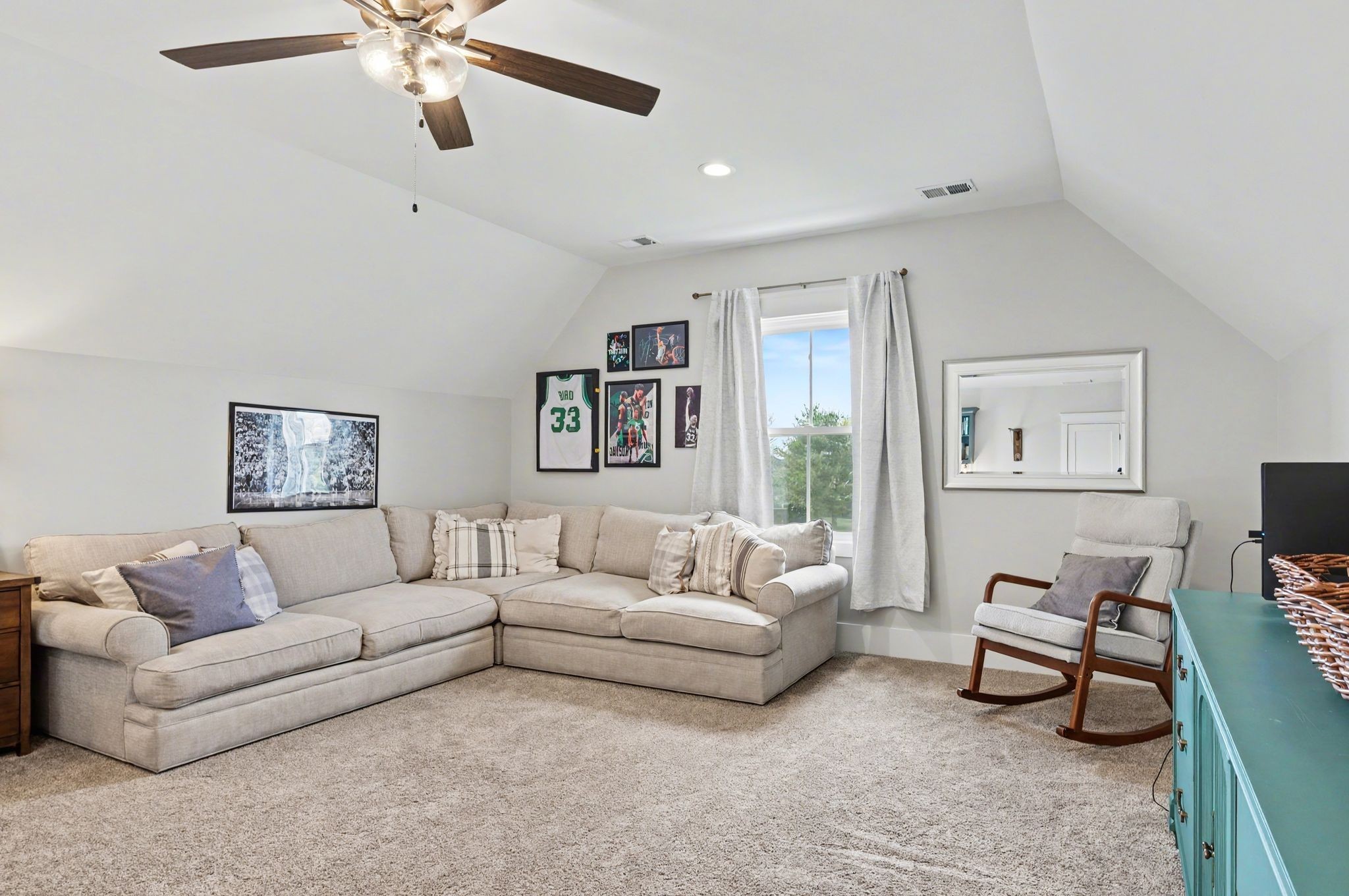 123 Hayfield Ct
