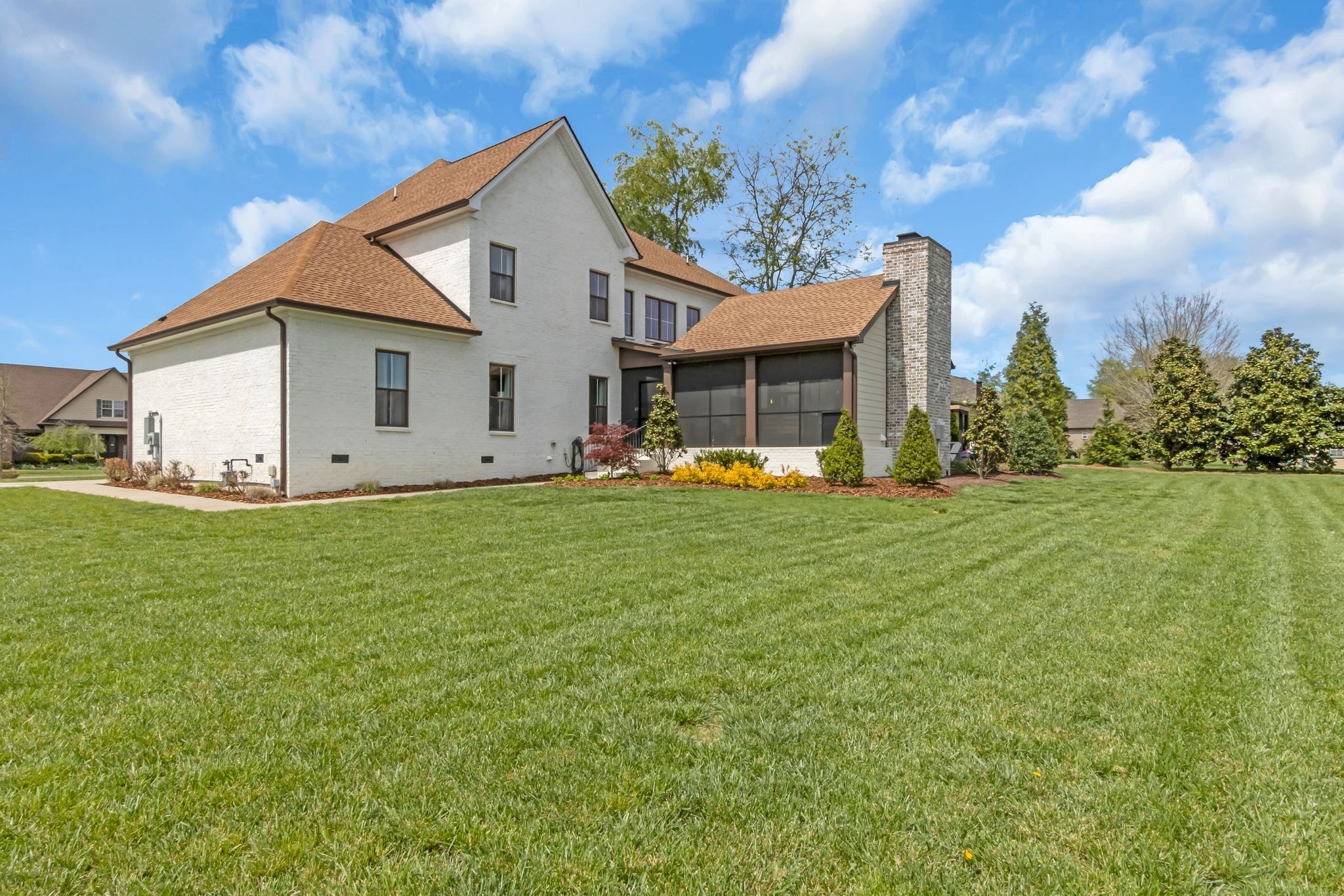 123 Hayfield Ct