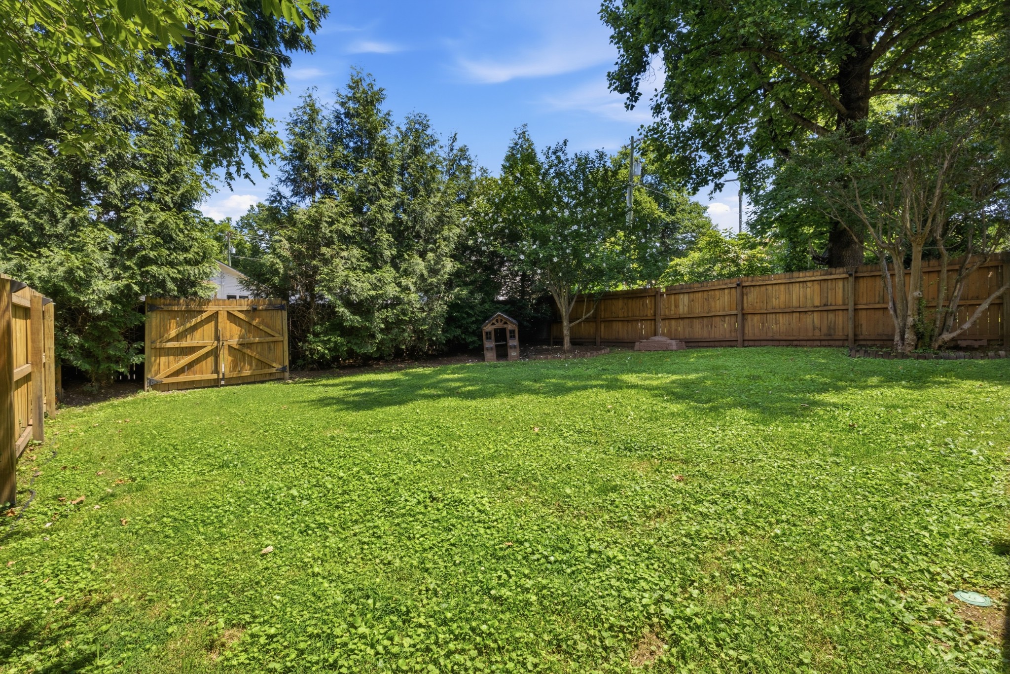 1429 Roberts Ave
