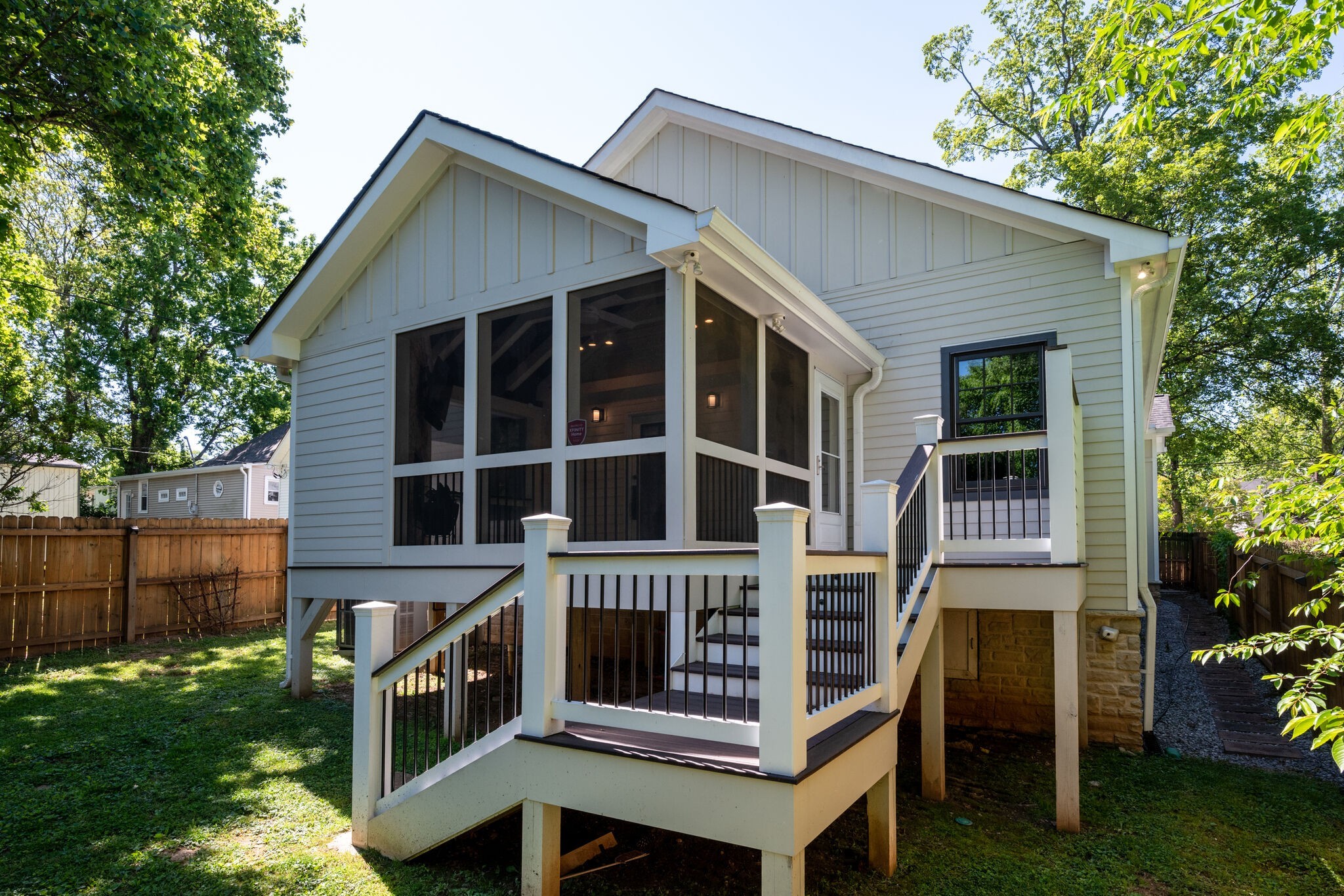 1429 Roberts Ave