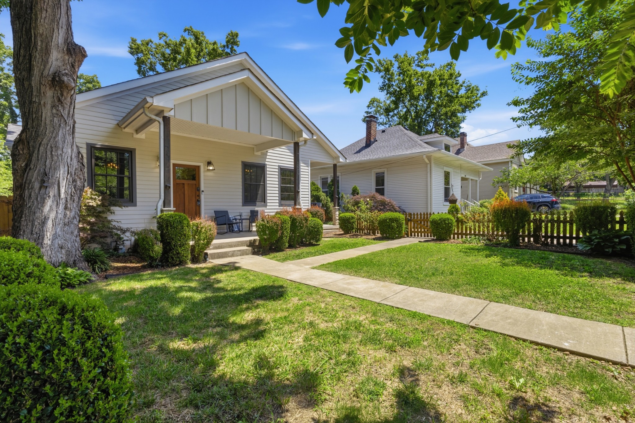 1429 Roberts Ave