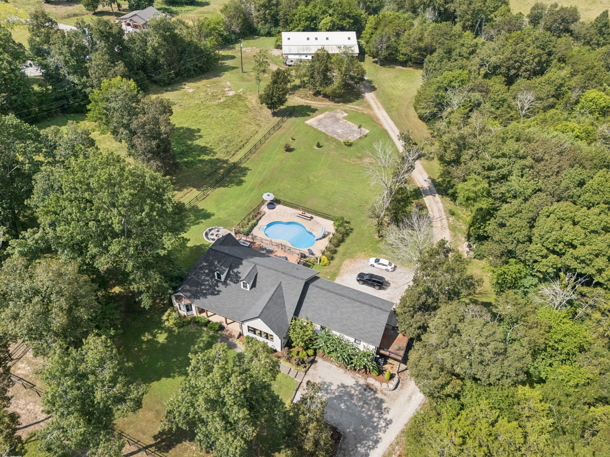 2478 Lewisburg Pike